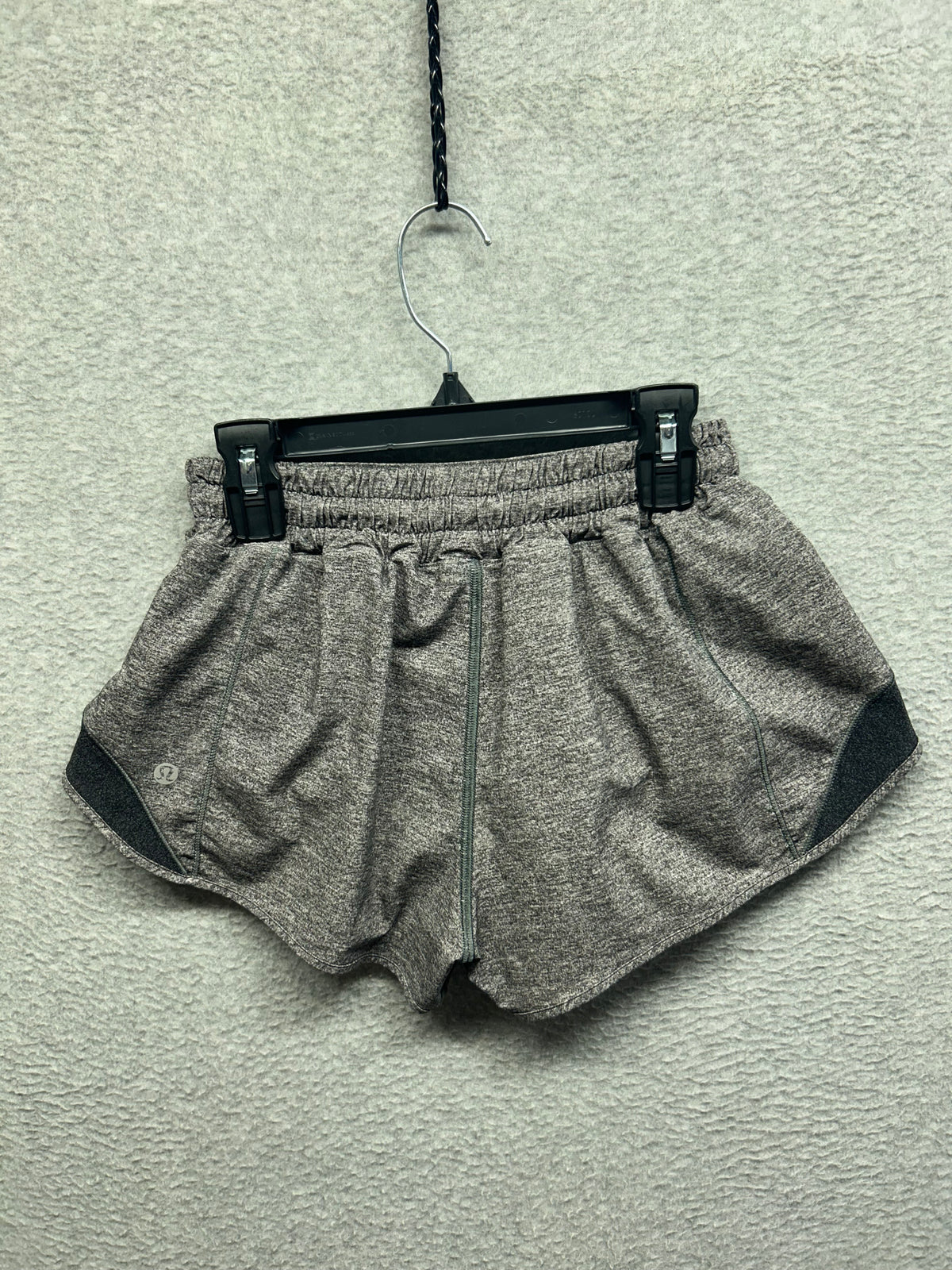 Lululemon Hotty Hot Short II 2.5" Size 4 Heather Lux Multi Black / Heathered Black