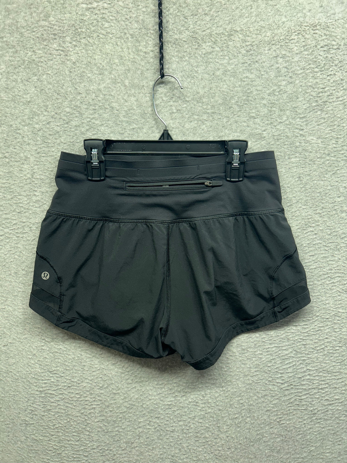 Lululemon Pace Perfect Short (3") Size 4 Black