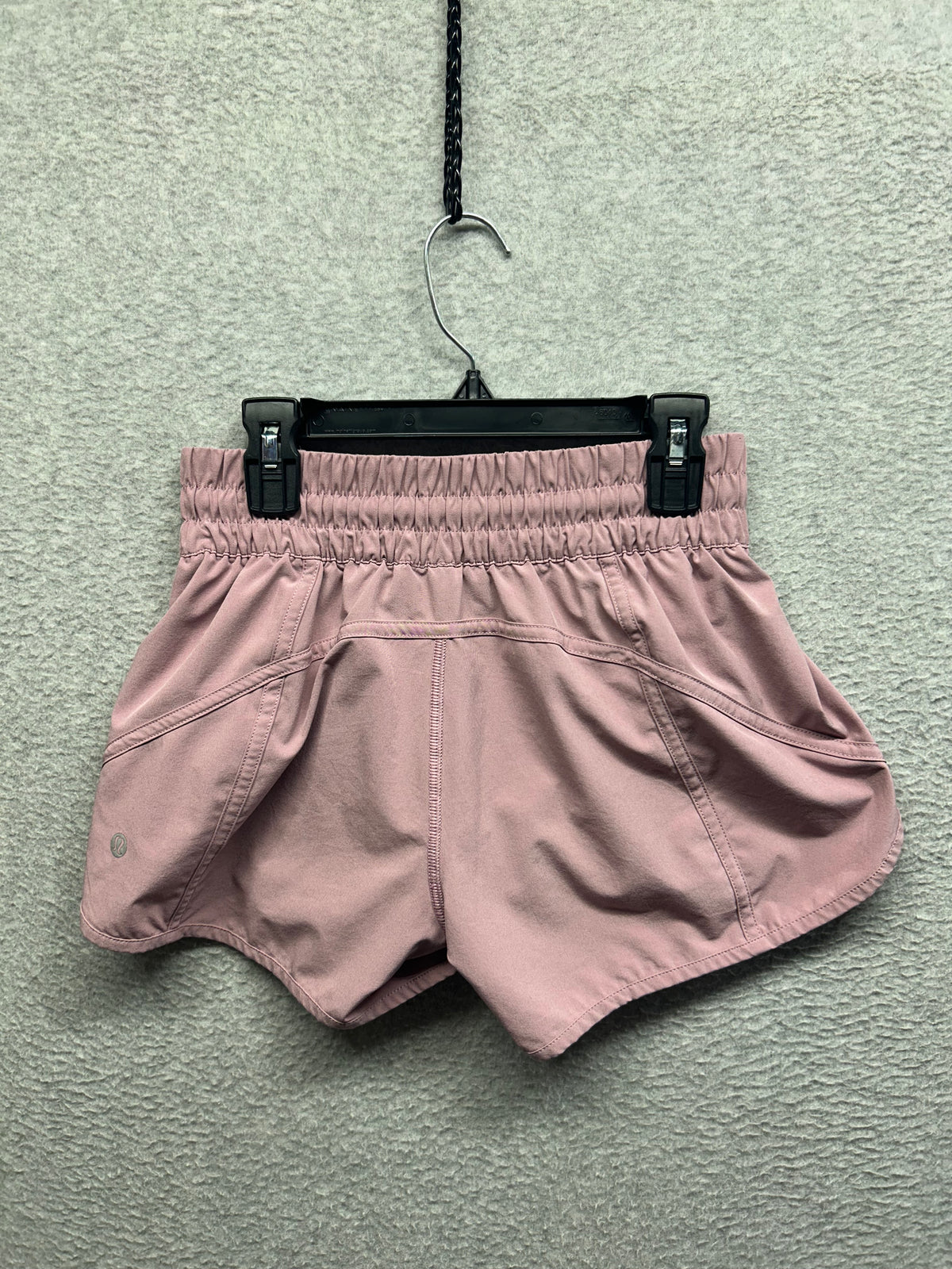 Lululemon Tracker Short V 4" Size 4 Violet Verbena