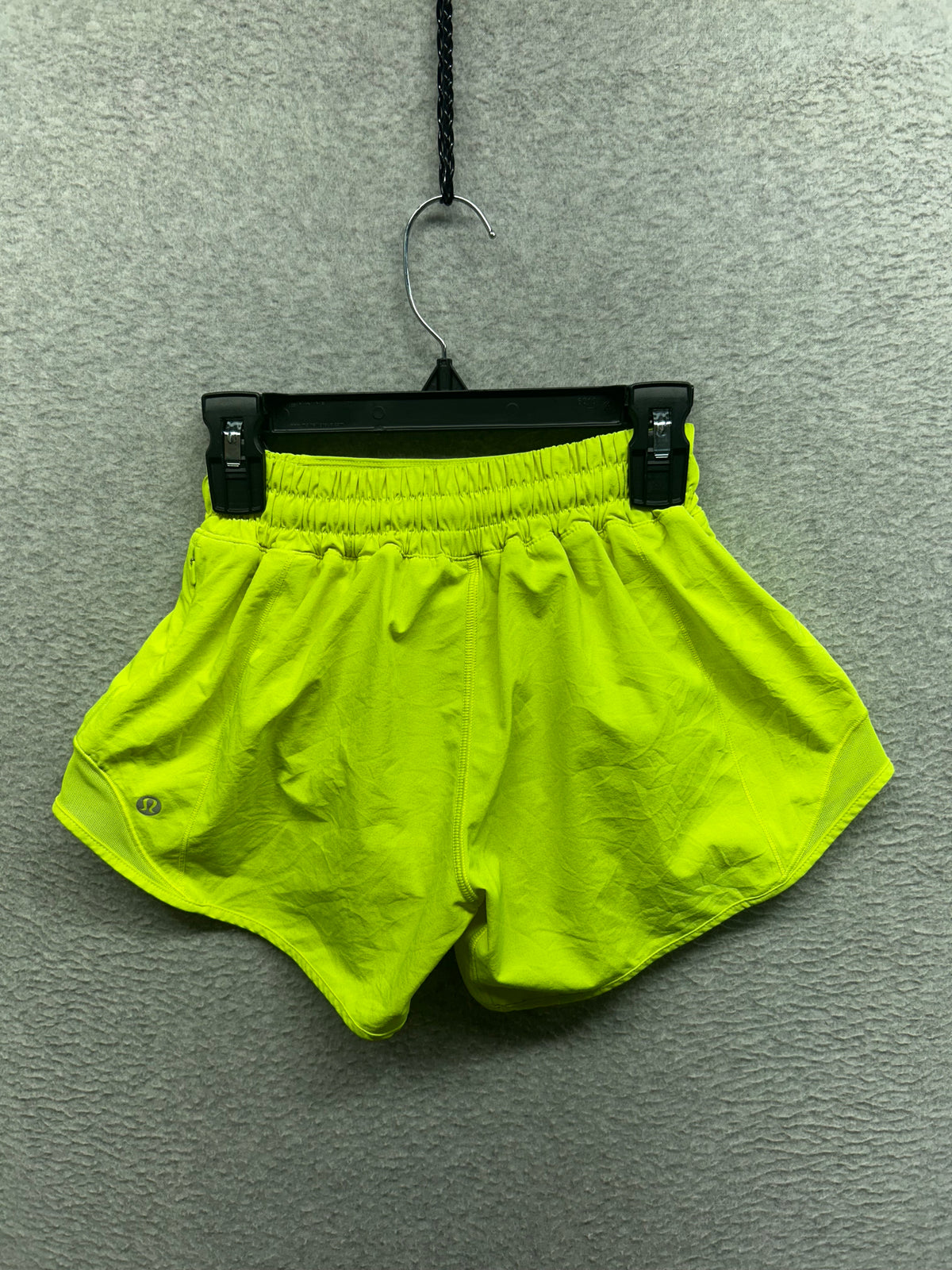 Lululemon Hotty Hot Short II Long 4" Size 0 Highlight Yellow