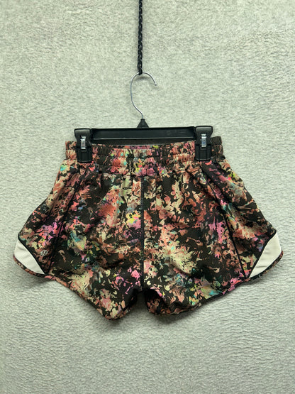 Lululemon Hotty Hot Low-Rise Lined Short 4" Size 4 Stencil Blossom Red Multi / Sheer Blue