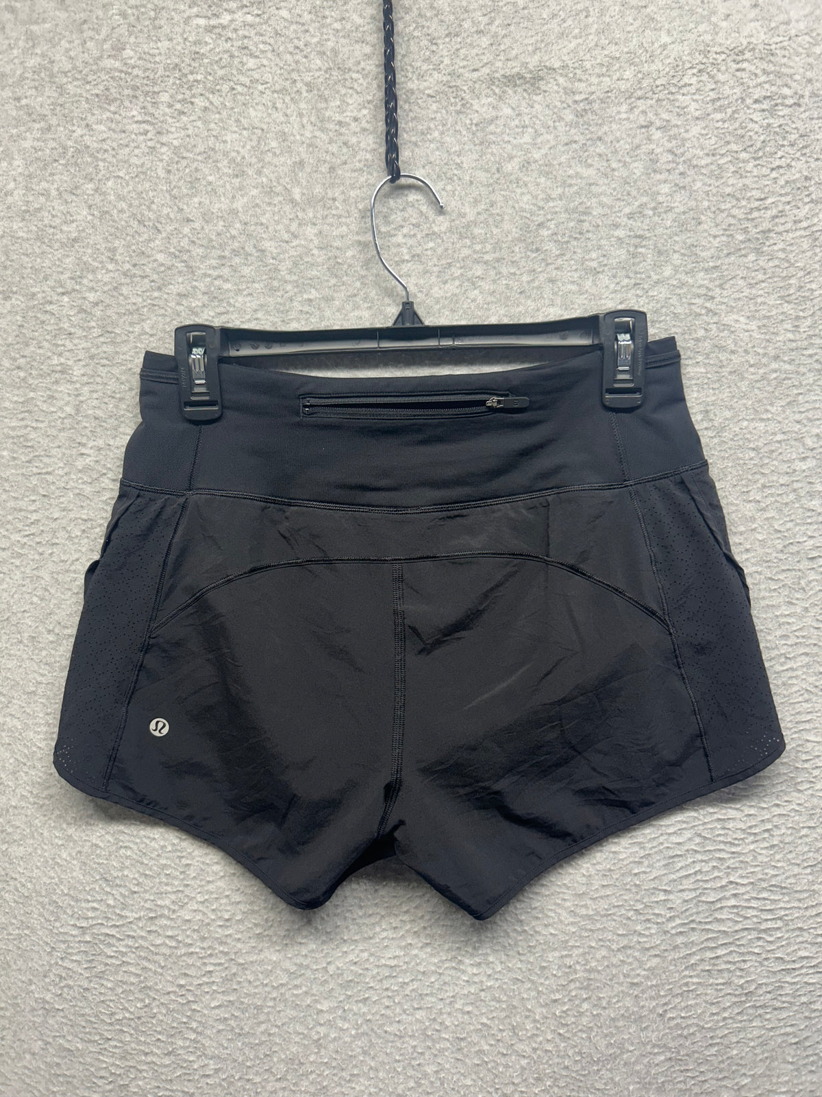 Lululemon Real Quick Short Perforated 3.5" Size 6 Black