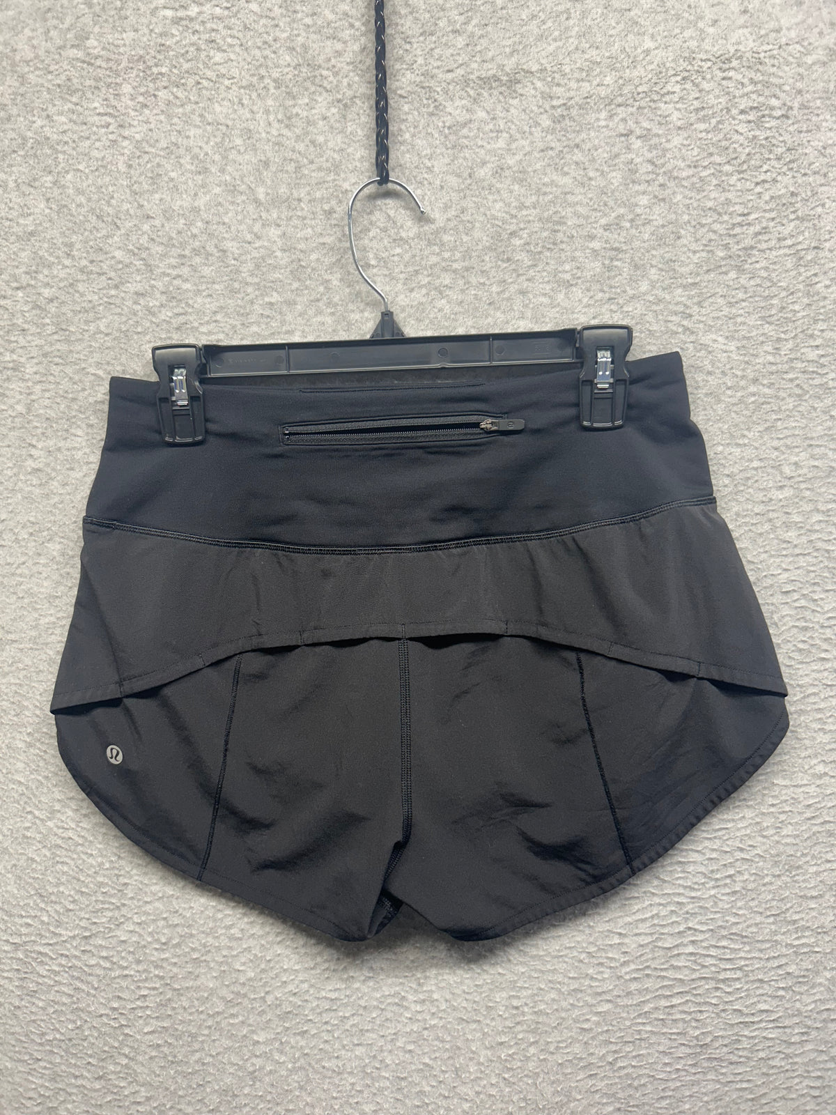 Lululemon Speed Up Short High-Rise 2.5" Size 6 Black