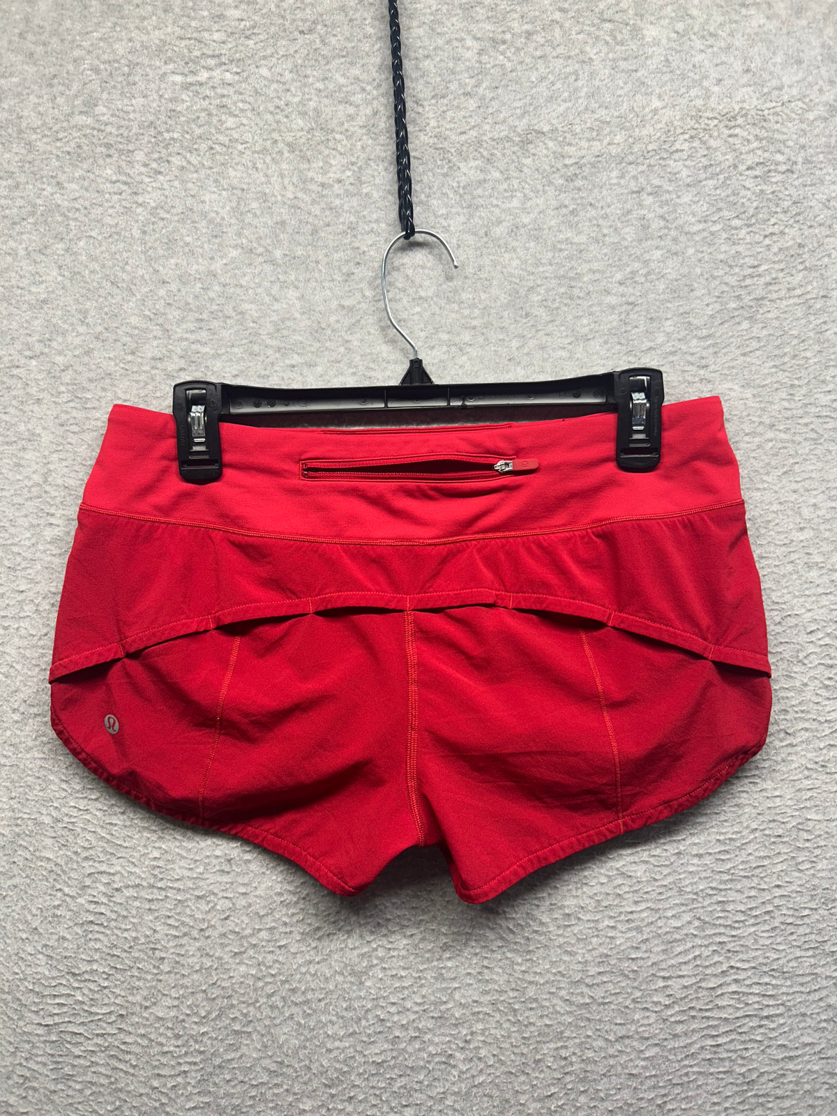 Lululemon Speed Up Short 2.5" Size 6 Dark Red