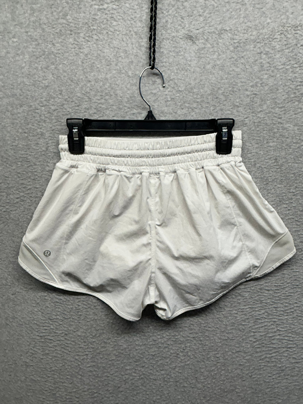 Lululemon Hotty Hot High-Rise Lined Short 2.5" Size 6 White