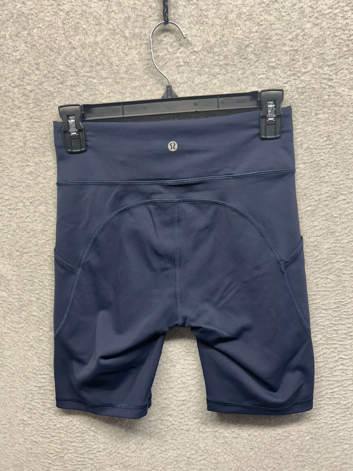 Lululemon Invigorate High Rise Short 8" Size 6 True Navy