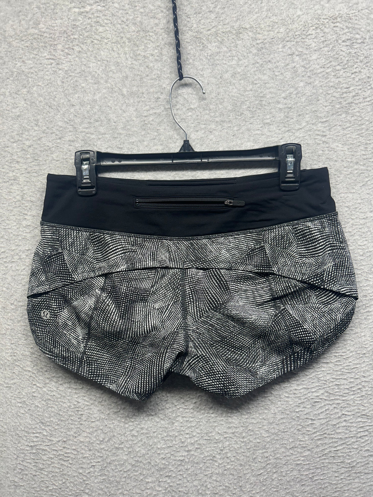 Lululemon Speed Up Short 2.5" Size 6 Velocity Mesh Island Mist Black / Black
