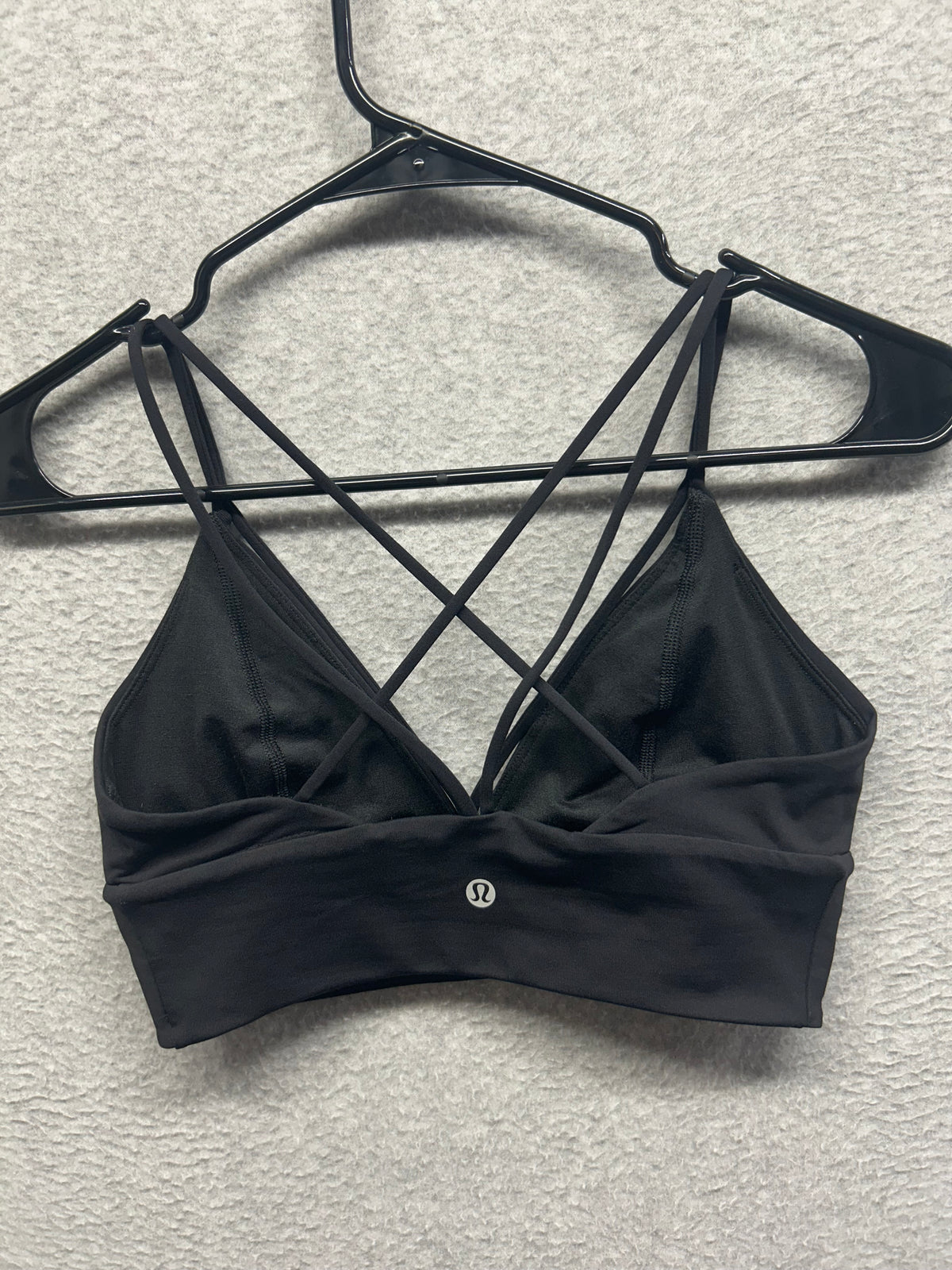 Lululemon Pushing Limits Bra Size 6 Black