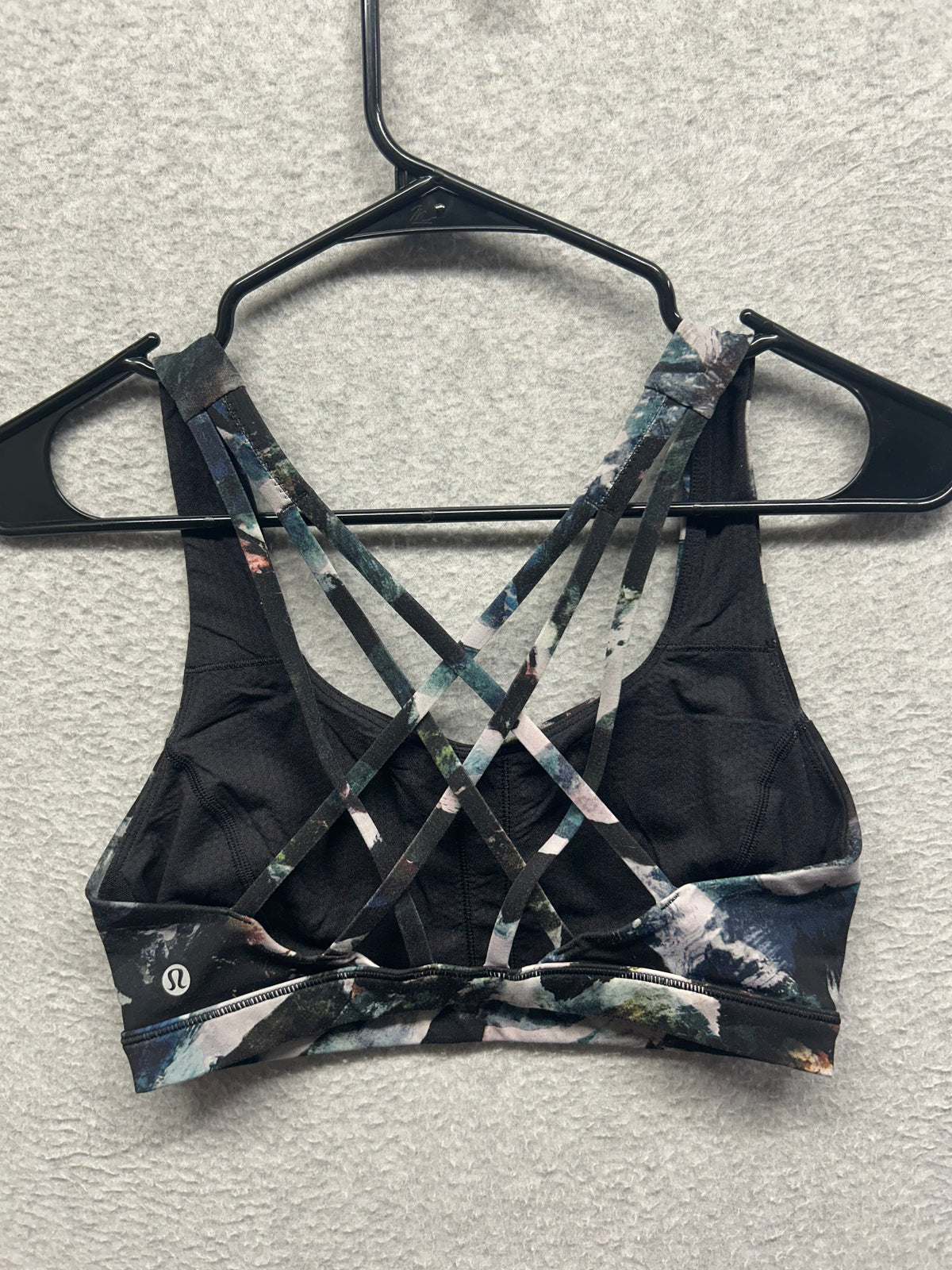 Lululemon Free To Be Serene Bra Size 6 Glacier Camo Starlight Multi