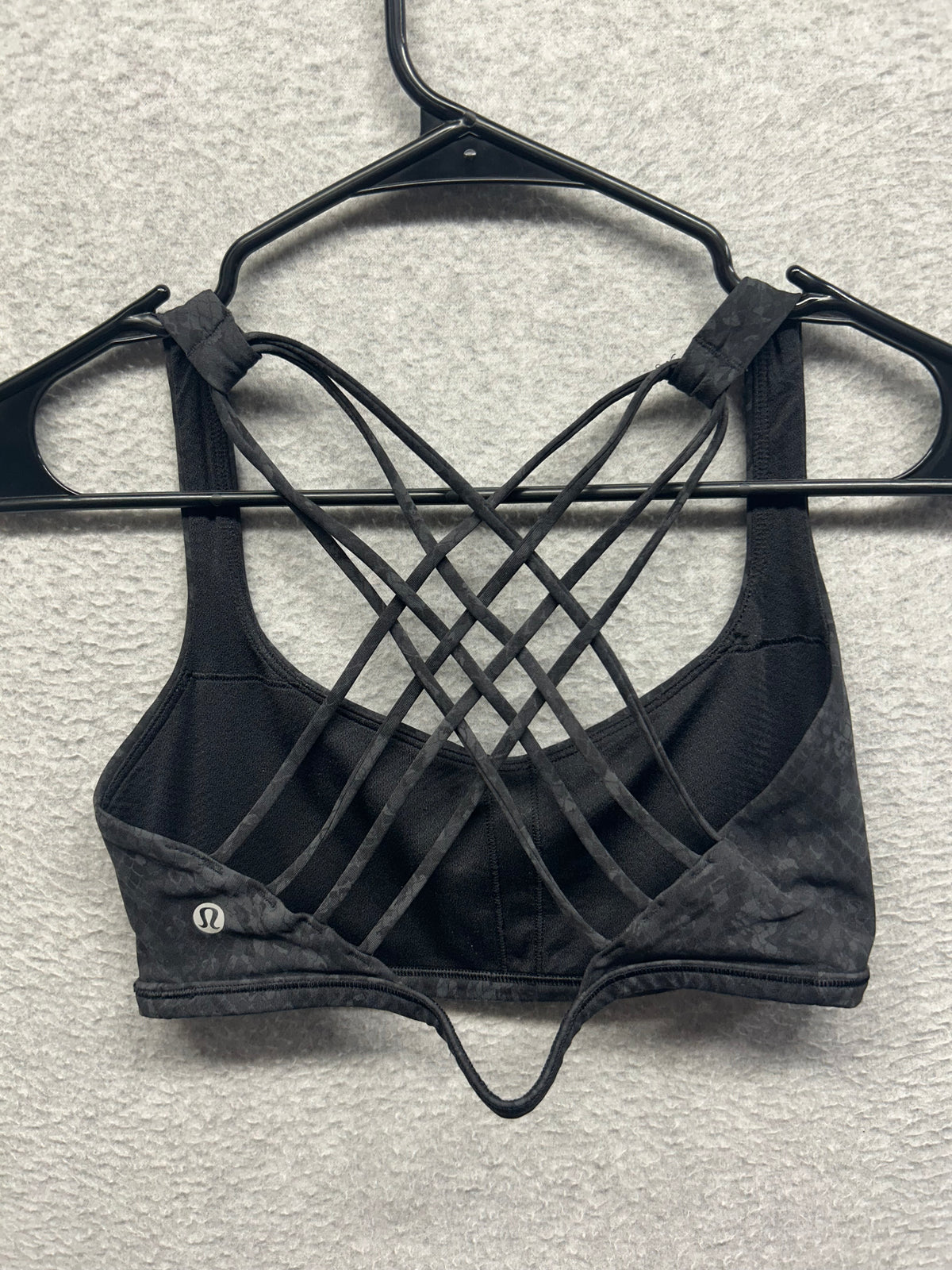 Lululemon Free to Be Bra Size 8 Wild Hideaway Camo Deep Coal Multi