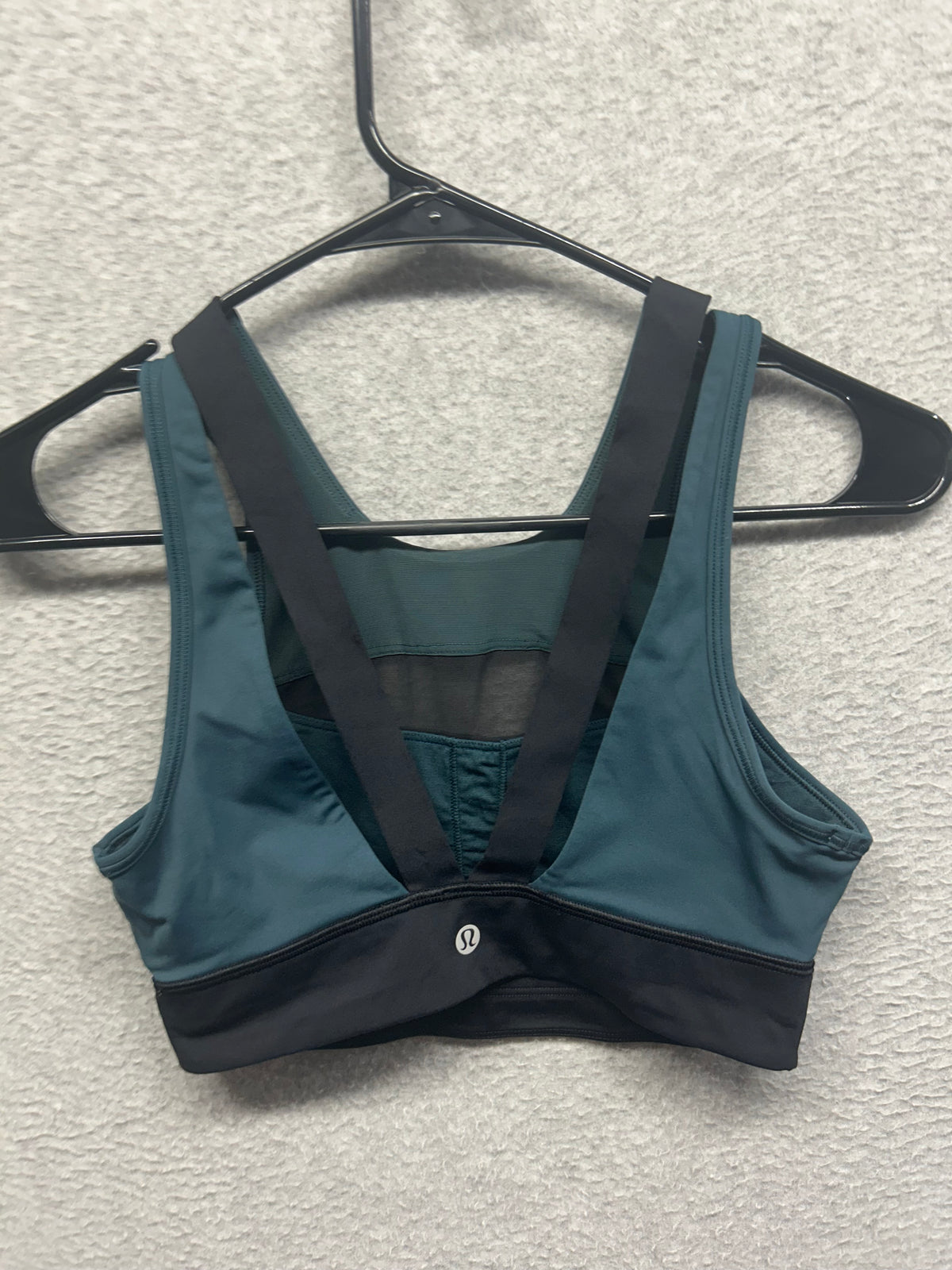 Lululemon Run The Day Bra Size 4 Submarine / Black