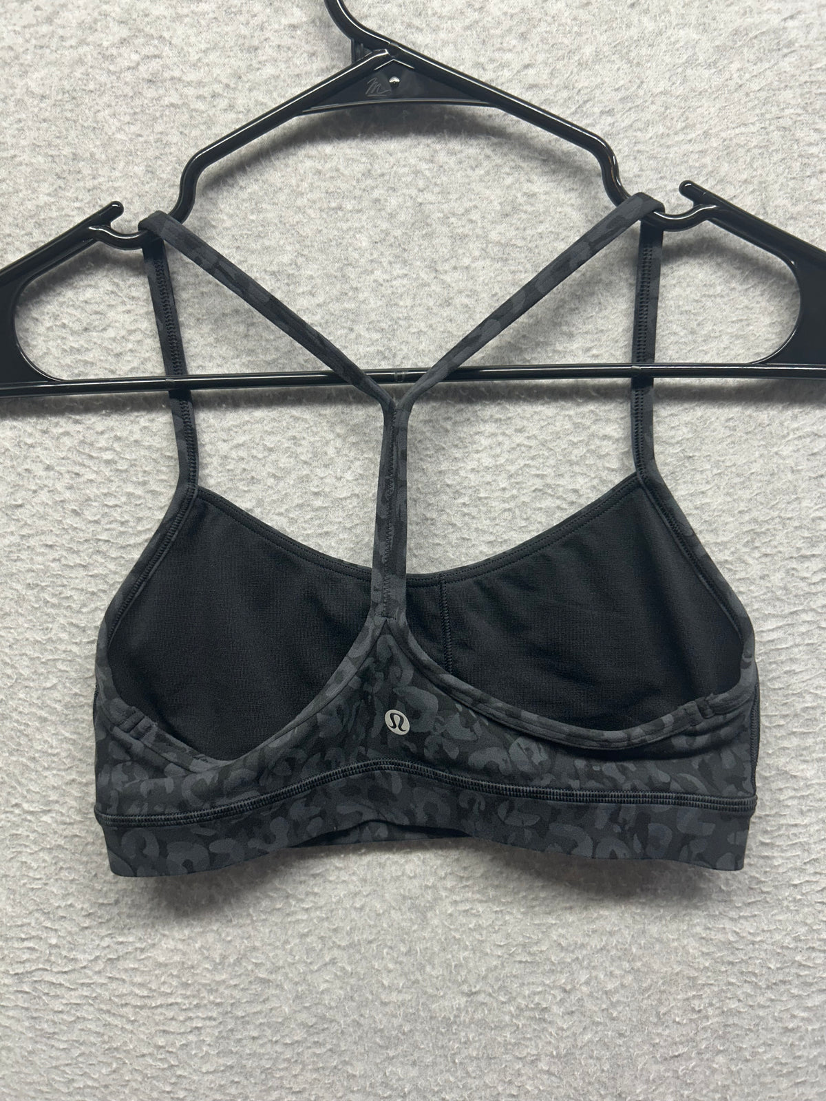 Lululemon Flow Y Nulu Bra Size 6 Cheetah Camo Deep Coal Multi
