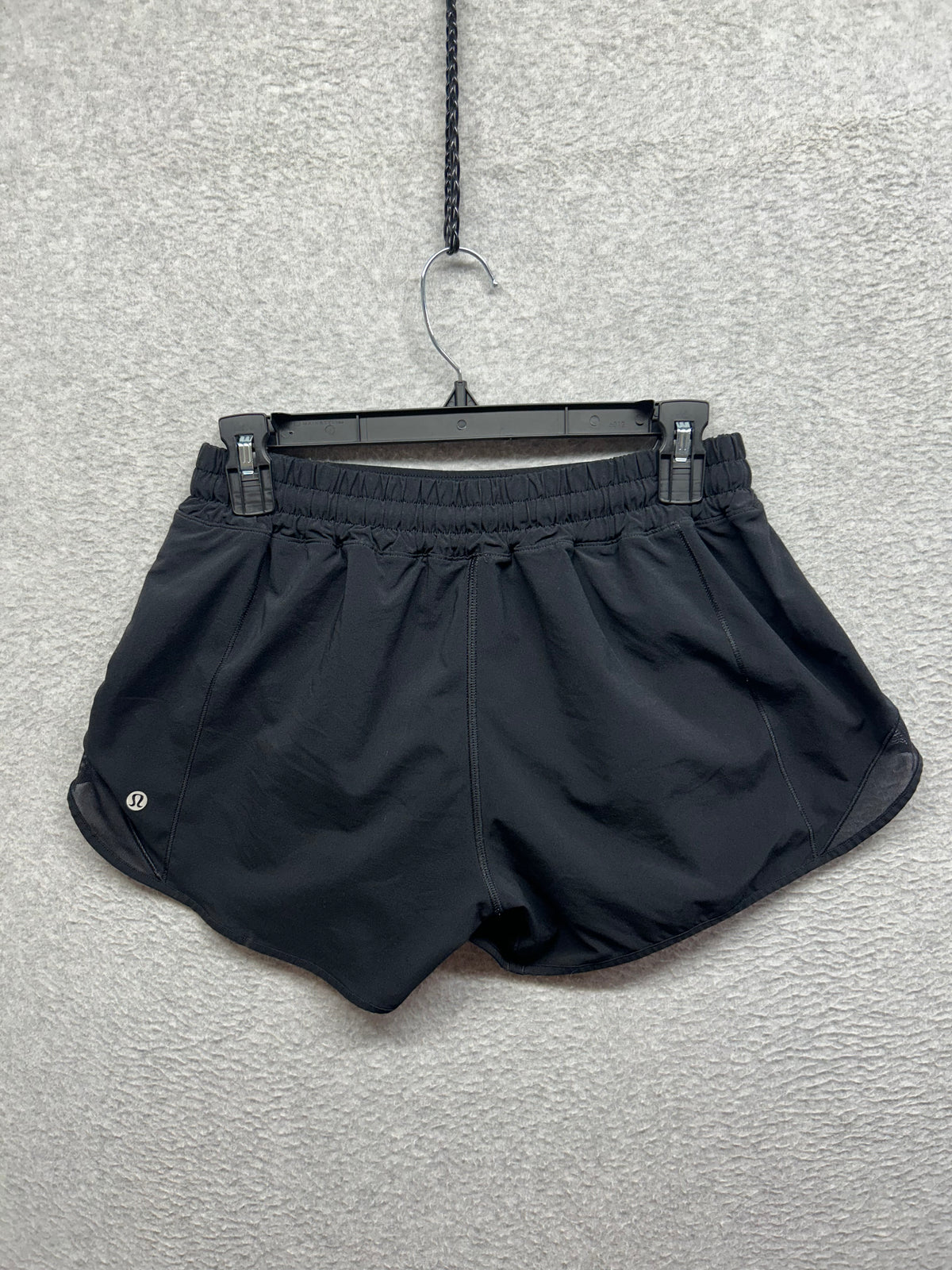 Lululemon Hotty Hot Short Long 4" Size 8 Black