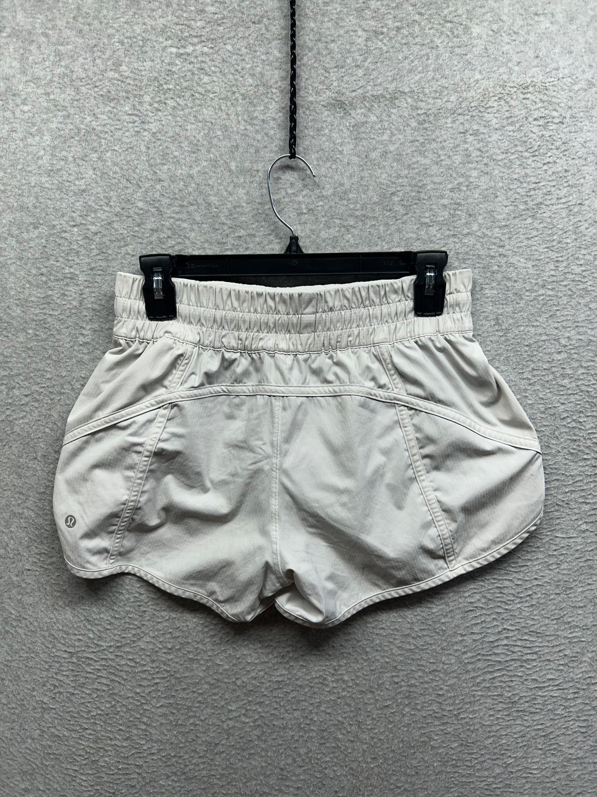 Lululemon Tracker Short V 4" Size 8 White