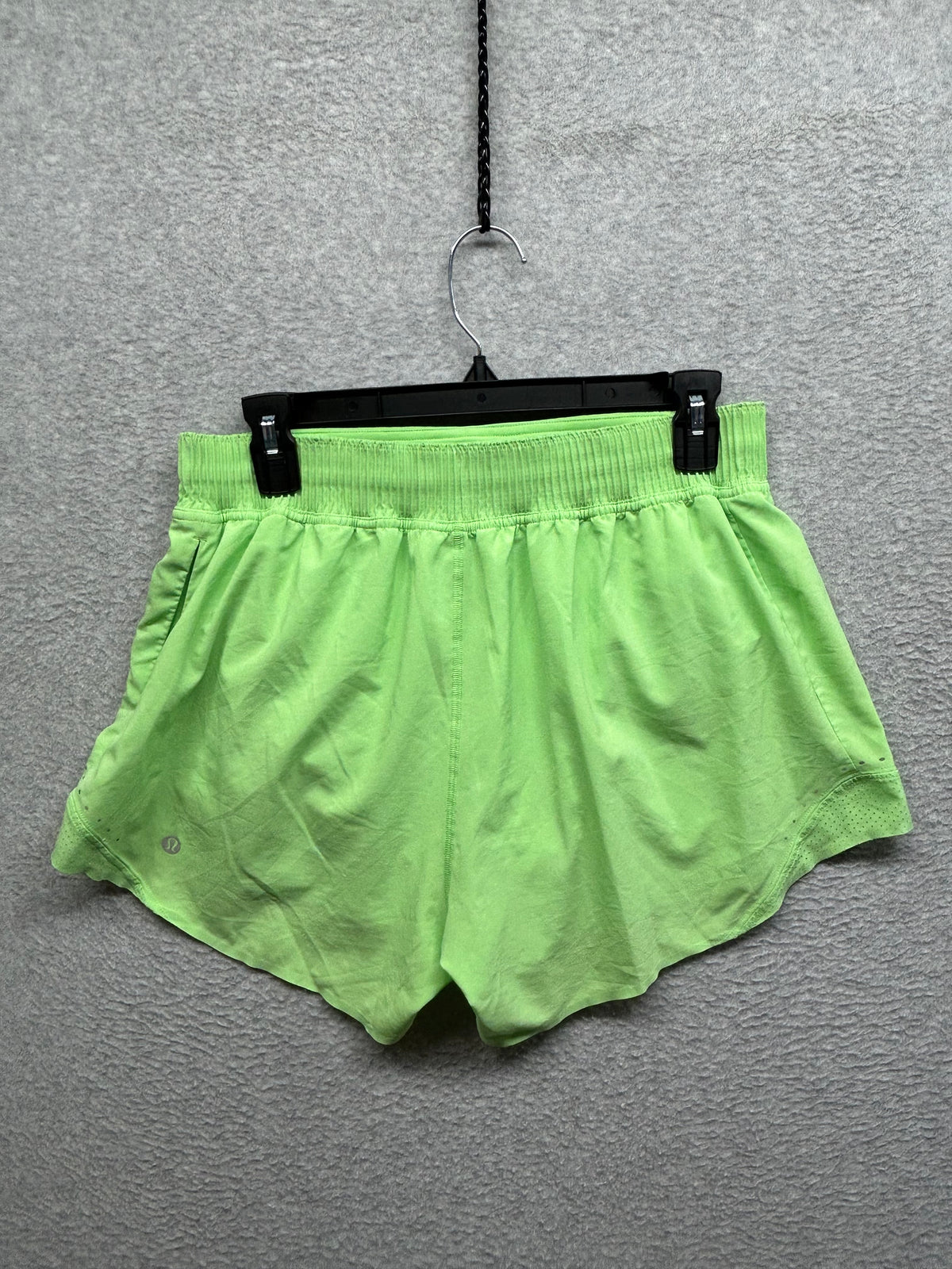 Lululemon Hotty Hot High-Rise Short 4" Special Edition Size 8 Scream Green Light