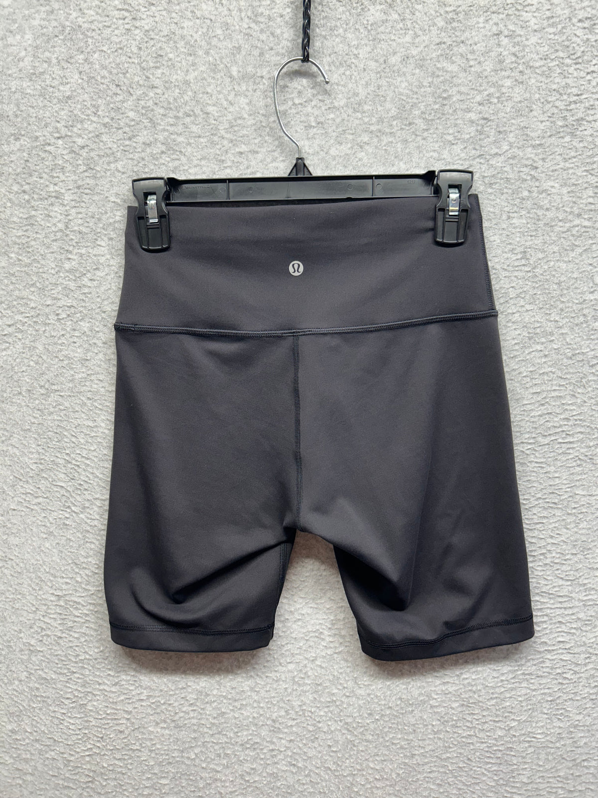 Lululemon Wunder Train High Rise Short 8" Size 8 Black
