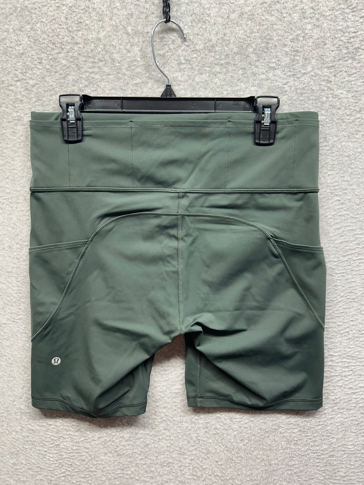 Lululemon Fast and Free High Rise Short 8" Size 12 Dark Olive