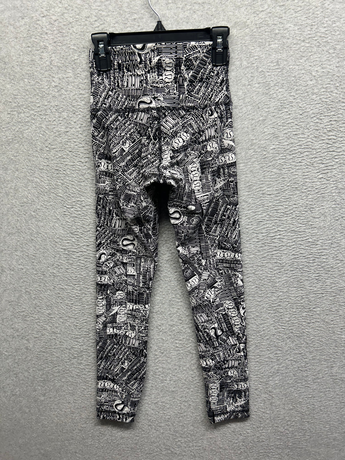 Lululemon Wunder Train High-Rise Tight 25" Size 2 Tear It Up Alpine White Black