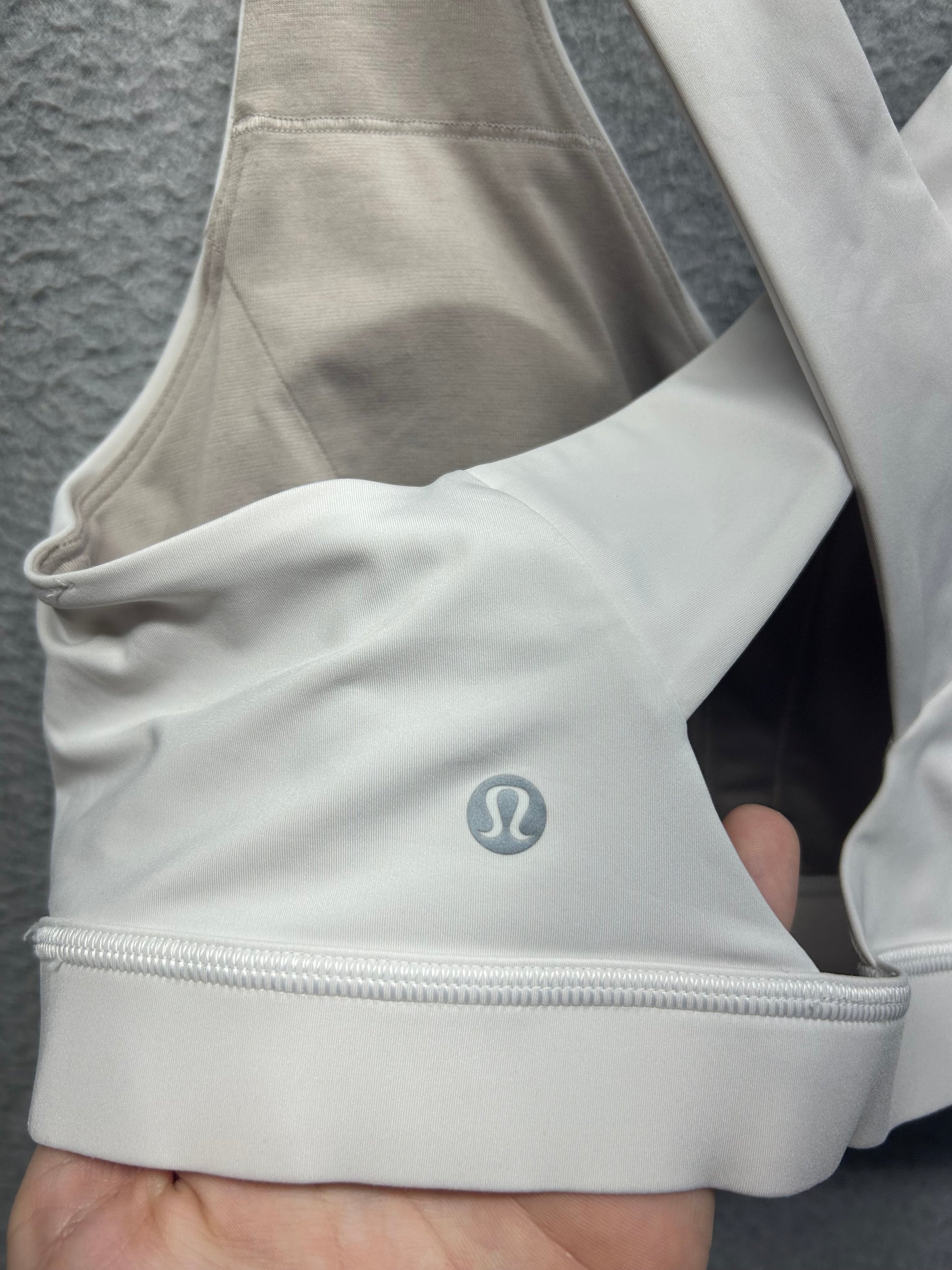 Lululemon Envital Bra Medium Support, D/DD Cup Size 10 White