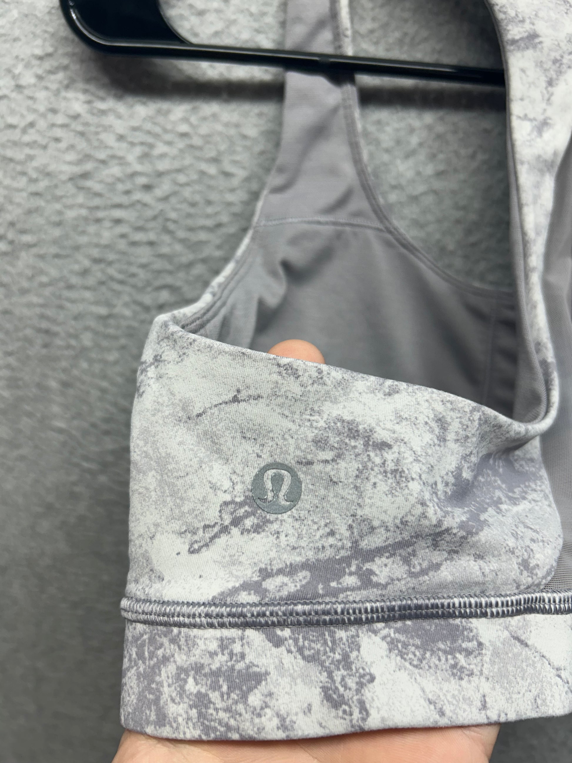 Lululemon Invigorate Bra Size 12 Washed Marble Alpine White Silverscreen / Silverscreen