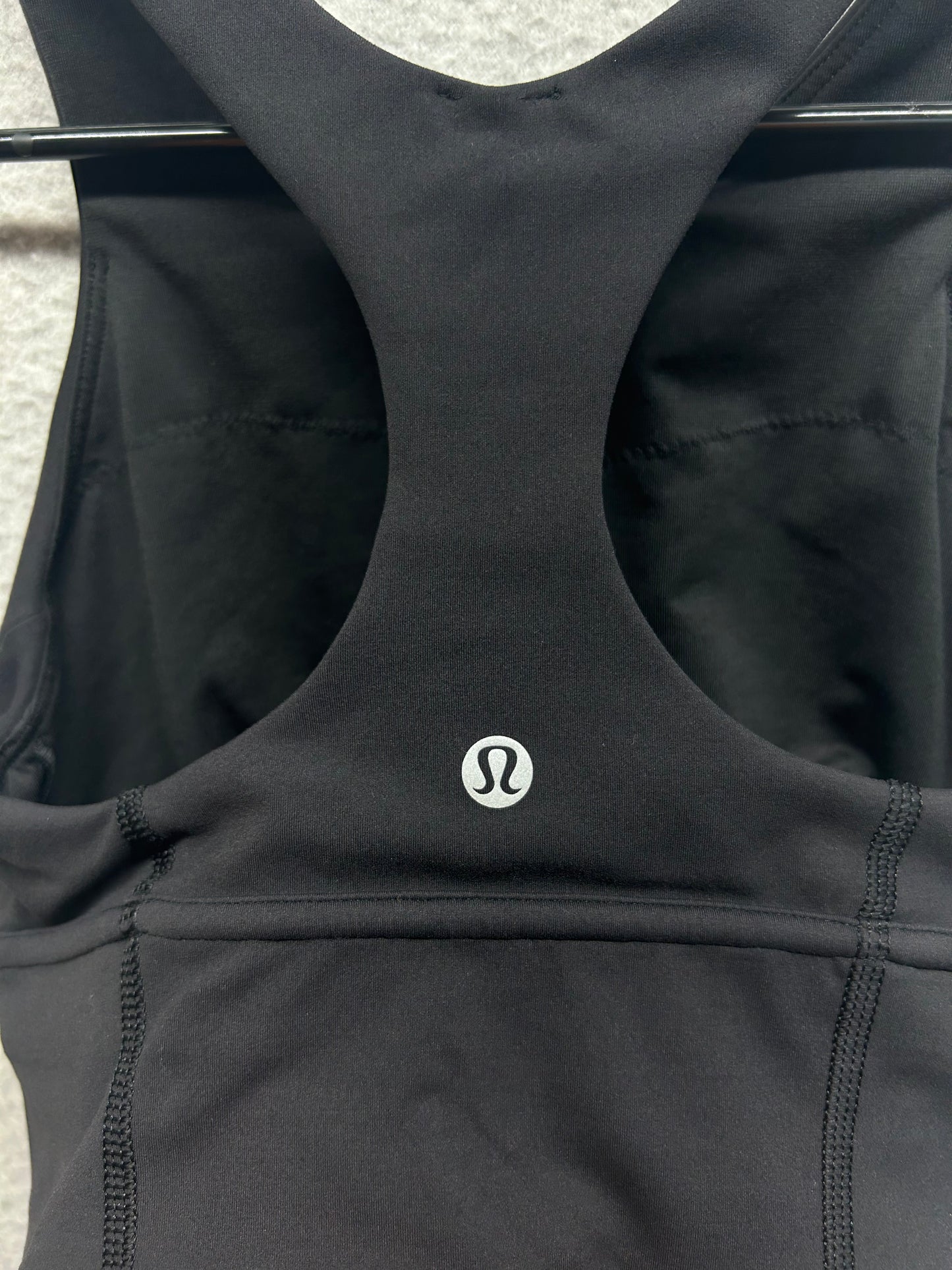 Lululemon Wunder Train Long-Line Bra Medium Support, C/D Cups Size 4 Black