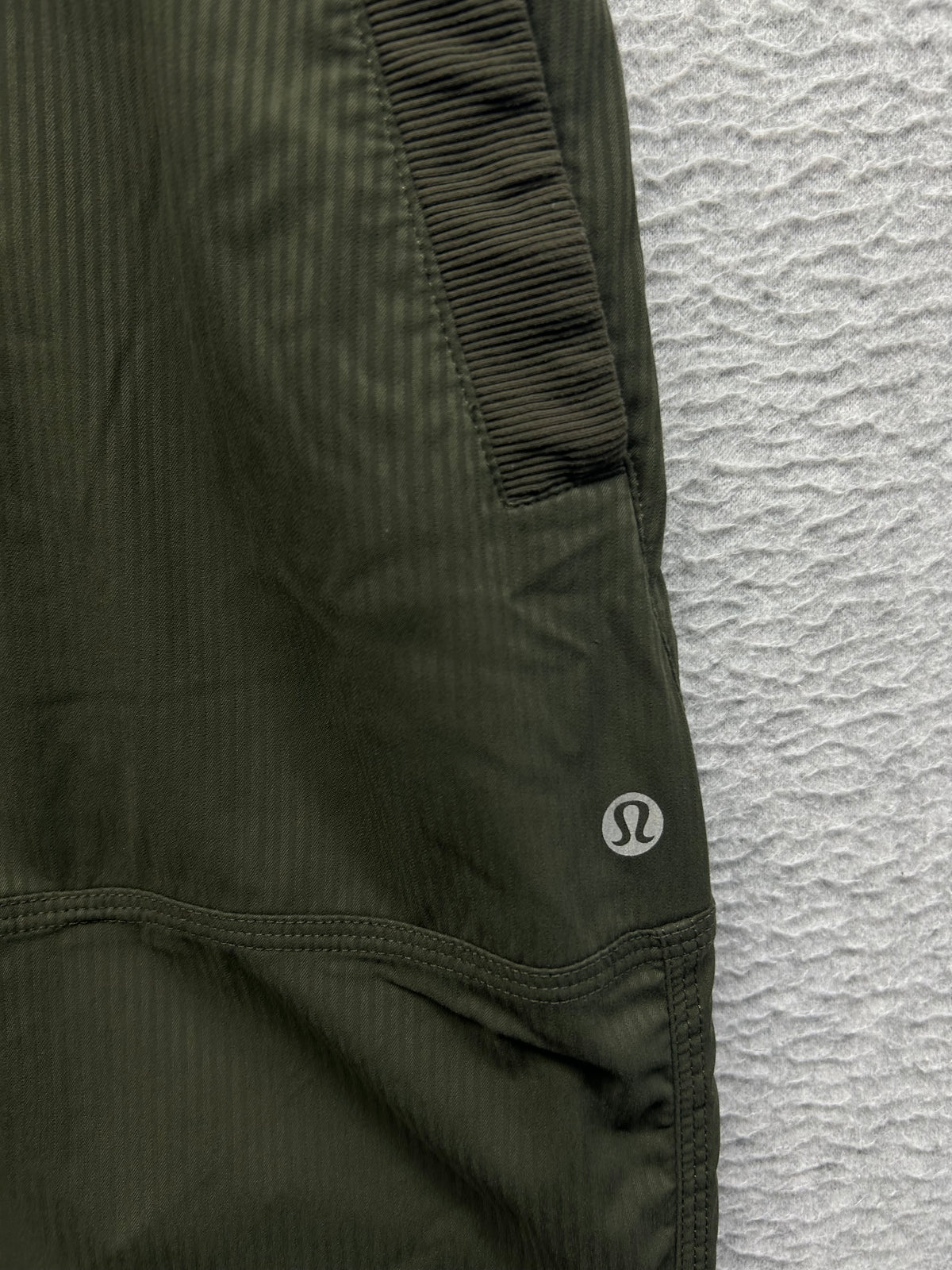 Lululemon Dance Studio Pant III (Regular) Unlined 32" Size 12 Dark Olive