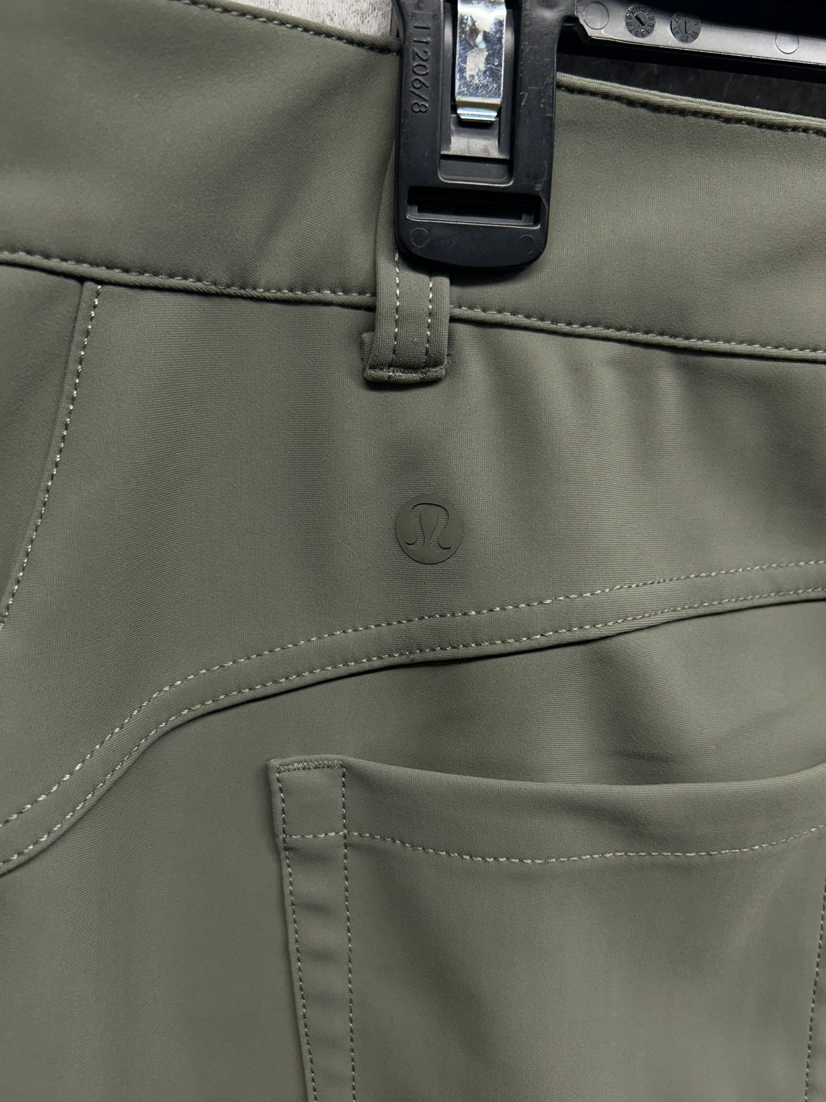 Lululemon City Sleek Slim-Fit 5 Pocket High-Rise Pant Size 32 Grey Sage