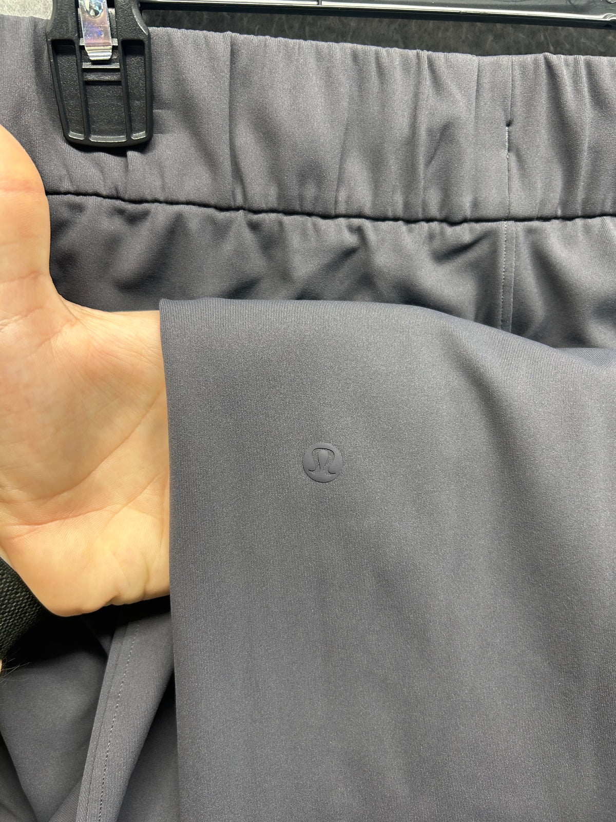 Lululemon On The Fly Pant 28" Size 6 Dark Shadow