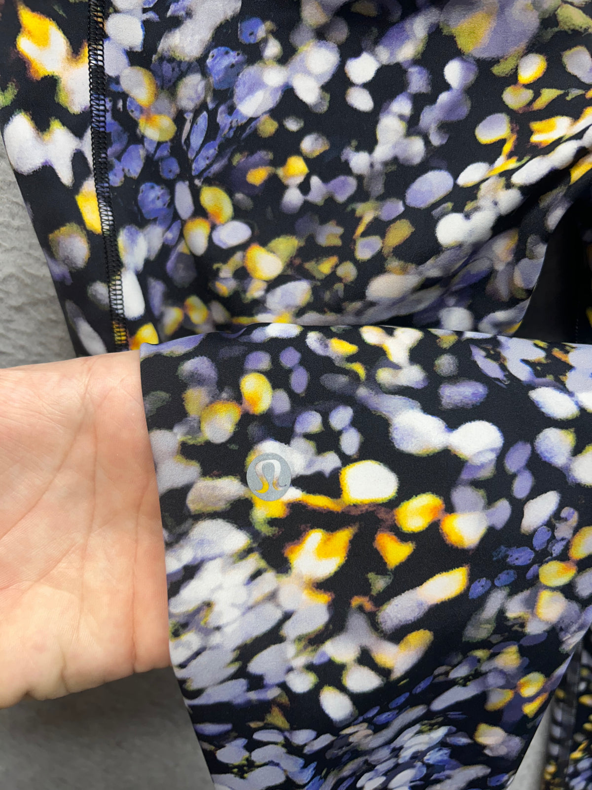 Lululemon Fast and Free Tight II 25" Non-Reflective Nulux Size 6 Metropolis Glow Multi