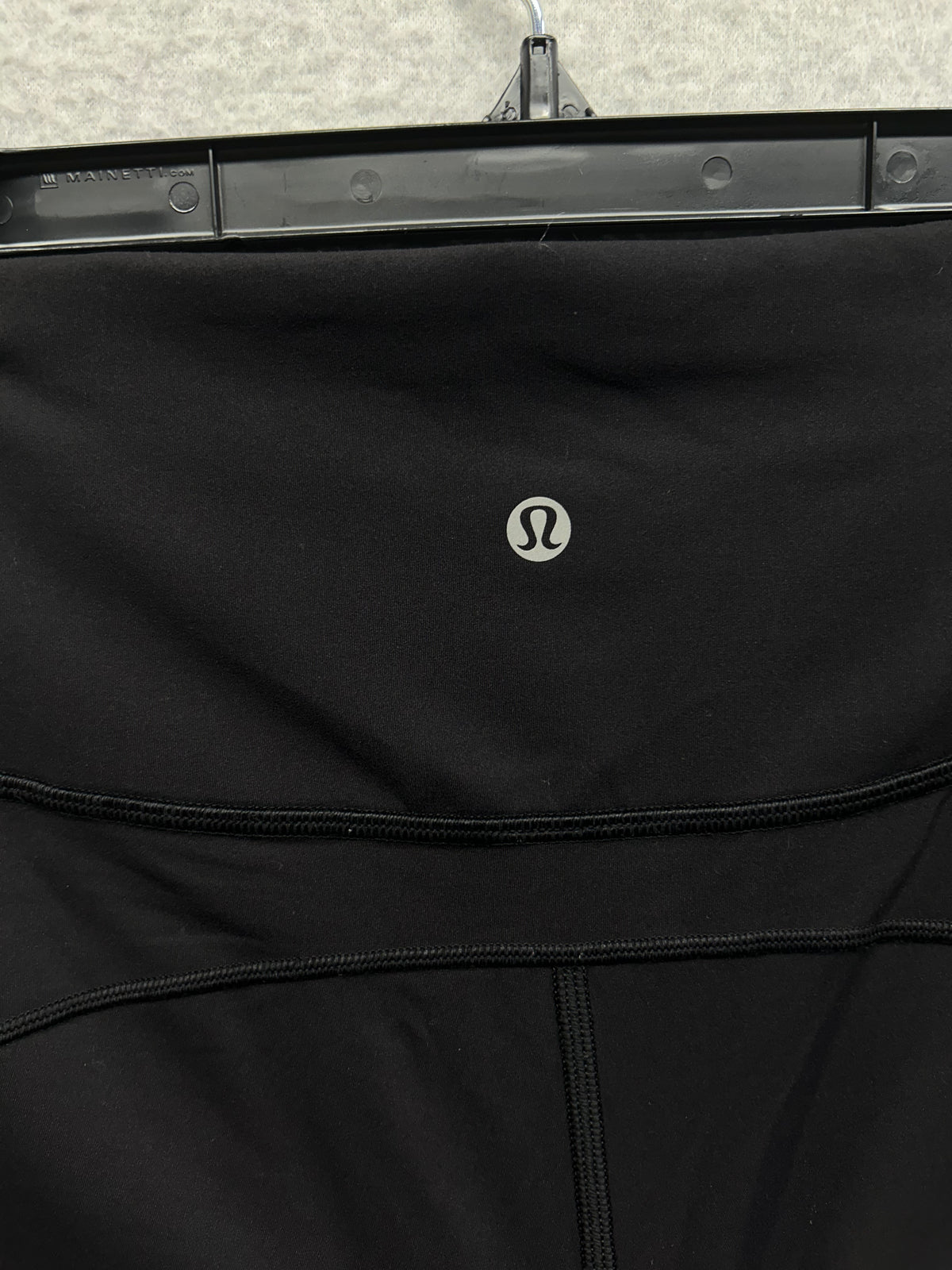 Lululemon In Movement Tight 25" Everlux Size 6 Black