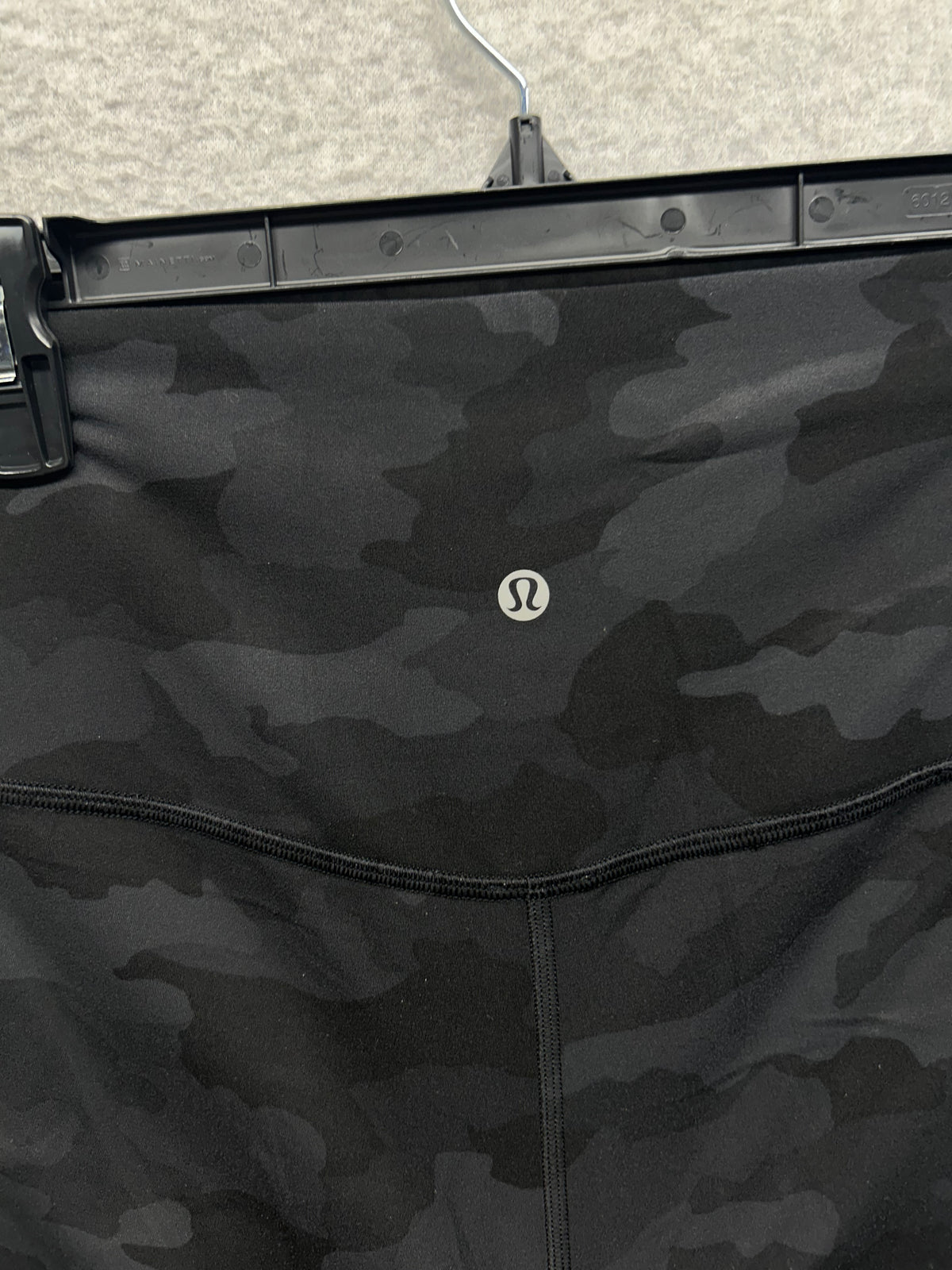 Lululemon Align Pant 28" Size 8 Heritage 365 Camo Deep Coal Multi