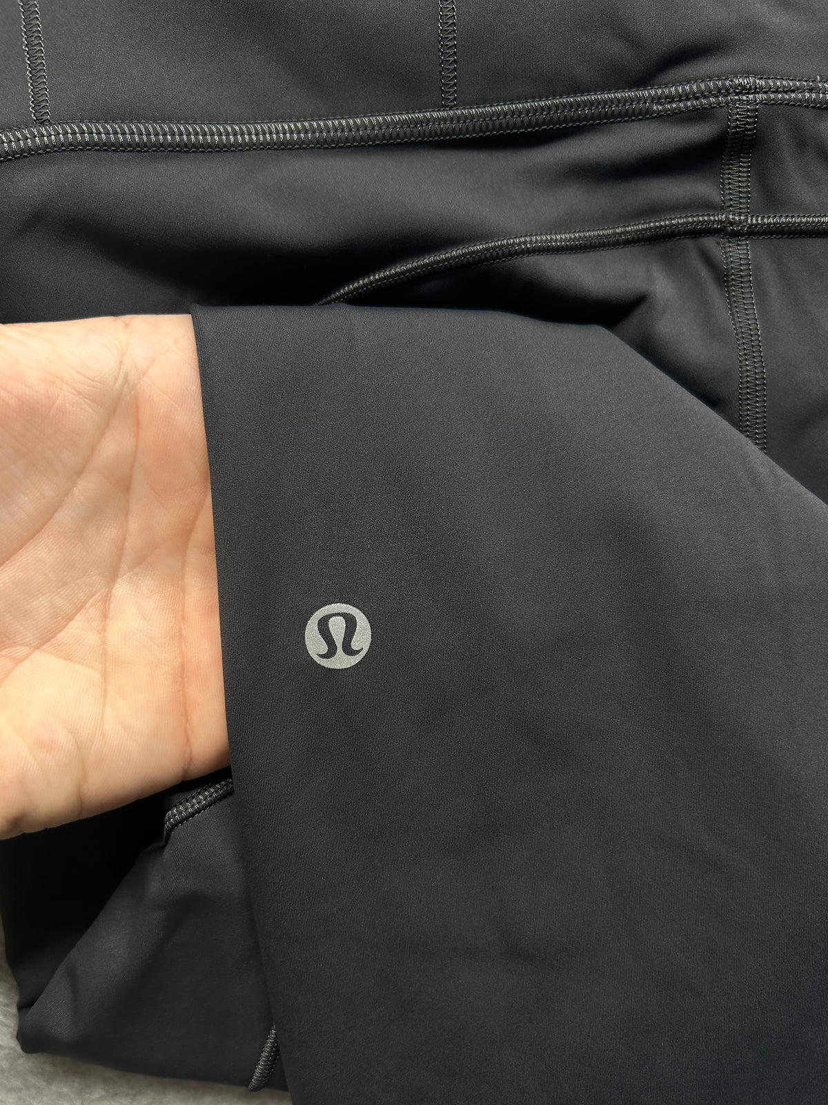 Lululemon Fast and Free High-Rise Crop II 23" Non-Reflective Size 8 Graphite Grey
