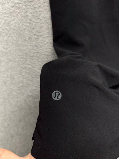 Lululemon T.H.E. Short Linerless 7" Size M Black (Second Release)