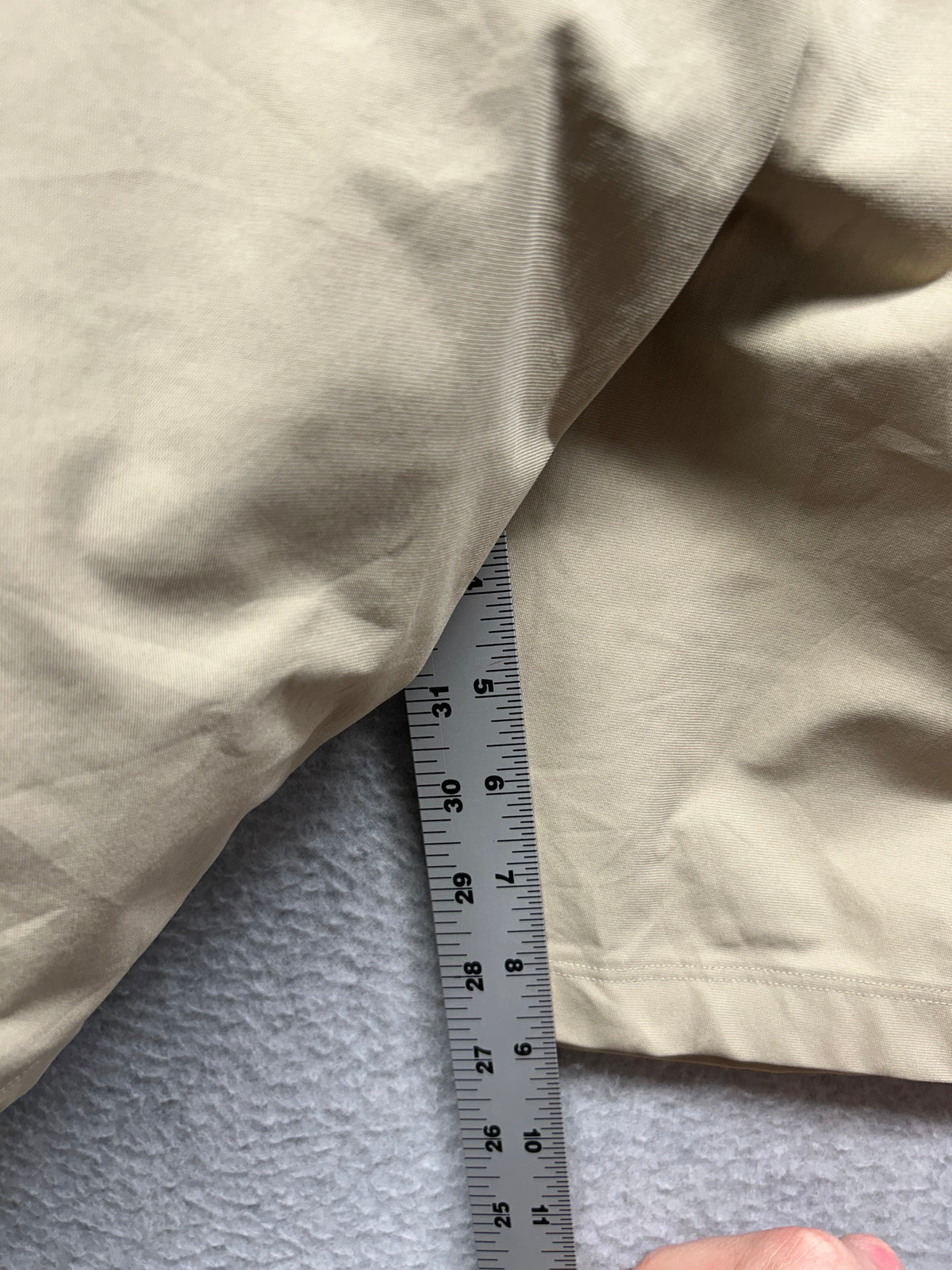 Lululemon ABC Classic-Fit Short 9" Warpstreme Size 38 Trench