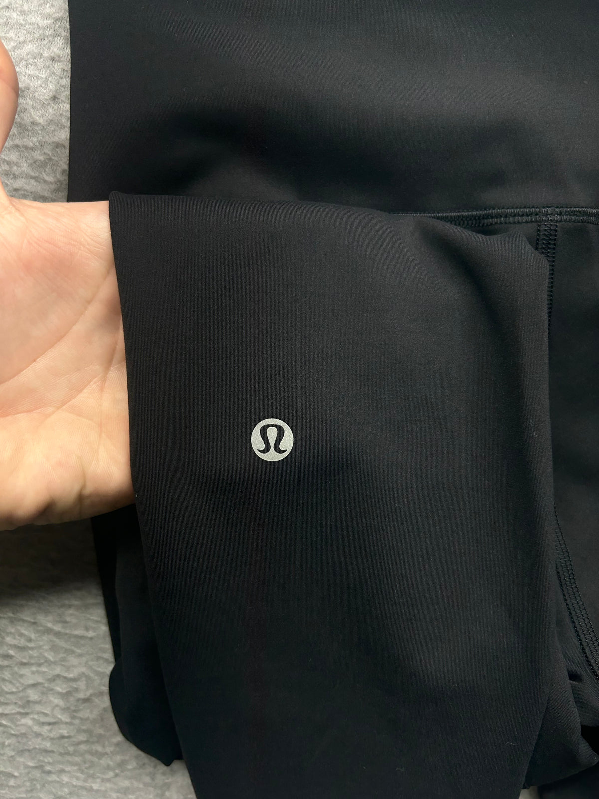 Lululemon Wunder Train High-Rise Tight 25" Size 6 Black