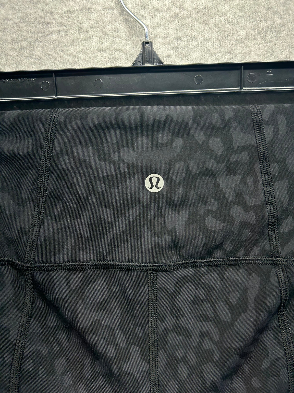 Lululemon Pace Rival High-Rise Crop 22" Size 6 Formation Camo Deep Coal Multi / Black