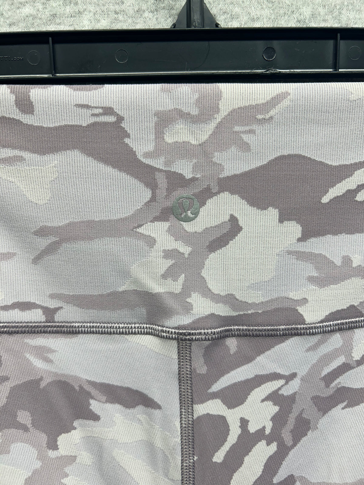Lululemon Wunder Under High-Rise Tight 25" Luxtreme Size 6 Incognito Camo Jacquard Iced Iris Violet Verbana