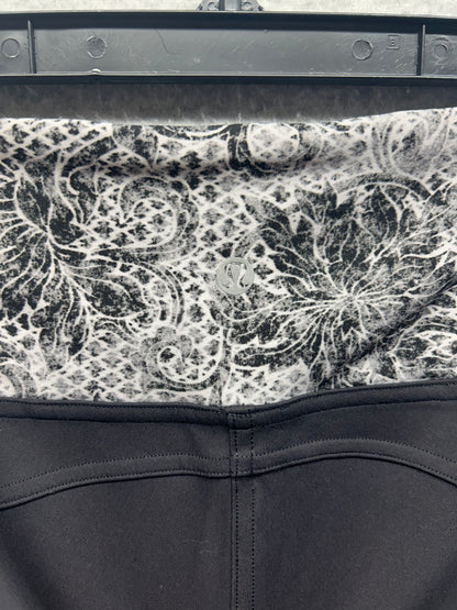 Lululemon Sweat & Repeat Crop 21" Size 8 Black / Serigraph Starlight Black Multi