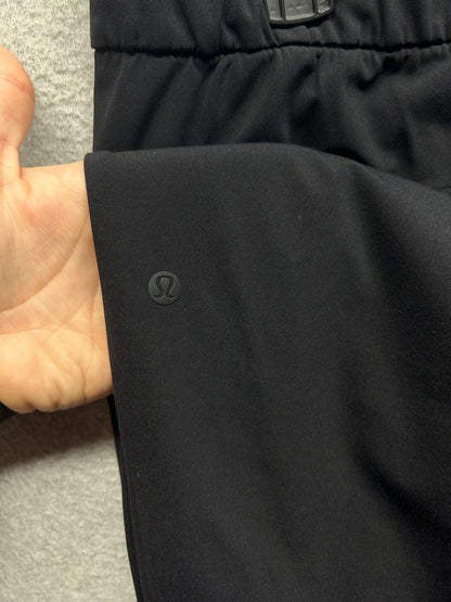 Lululemon On the Fly Jogger Luxtreme Size 10 Black