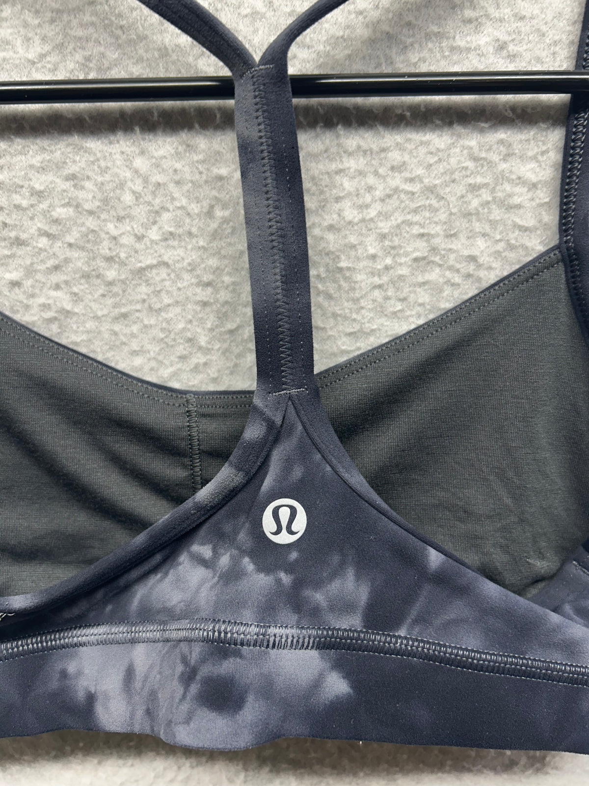 Lululemon Flow Y Bra Nulu Light Support, B/C Cup Size 4 Diamond Dye Pitch Grey Graphite Grey
