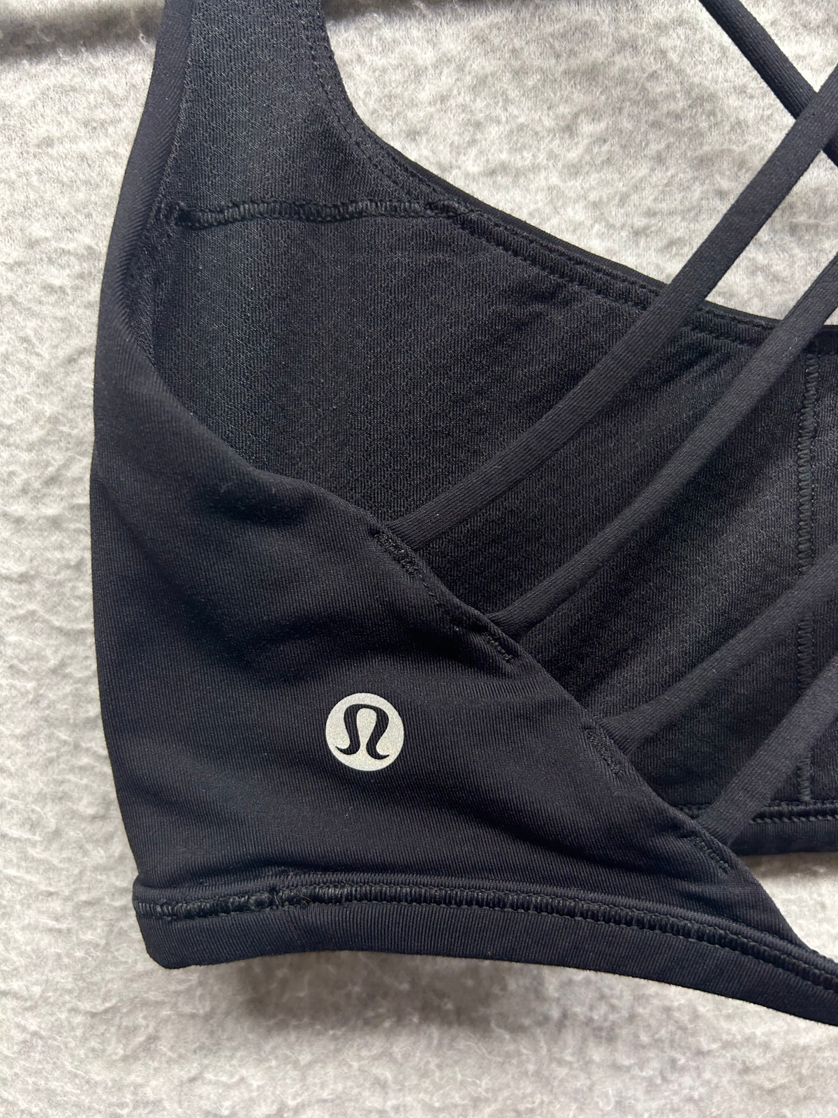 Lululemon Free to Be Bra Size 6 Wild Light Support, A/B Cup - Black Plum