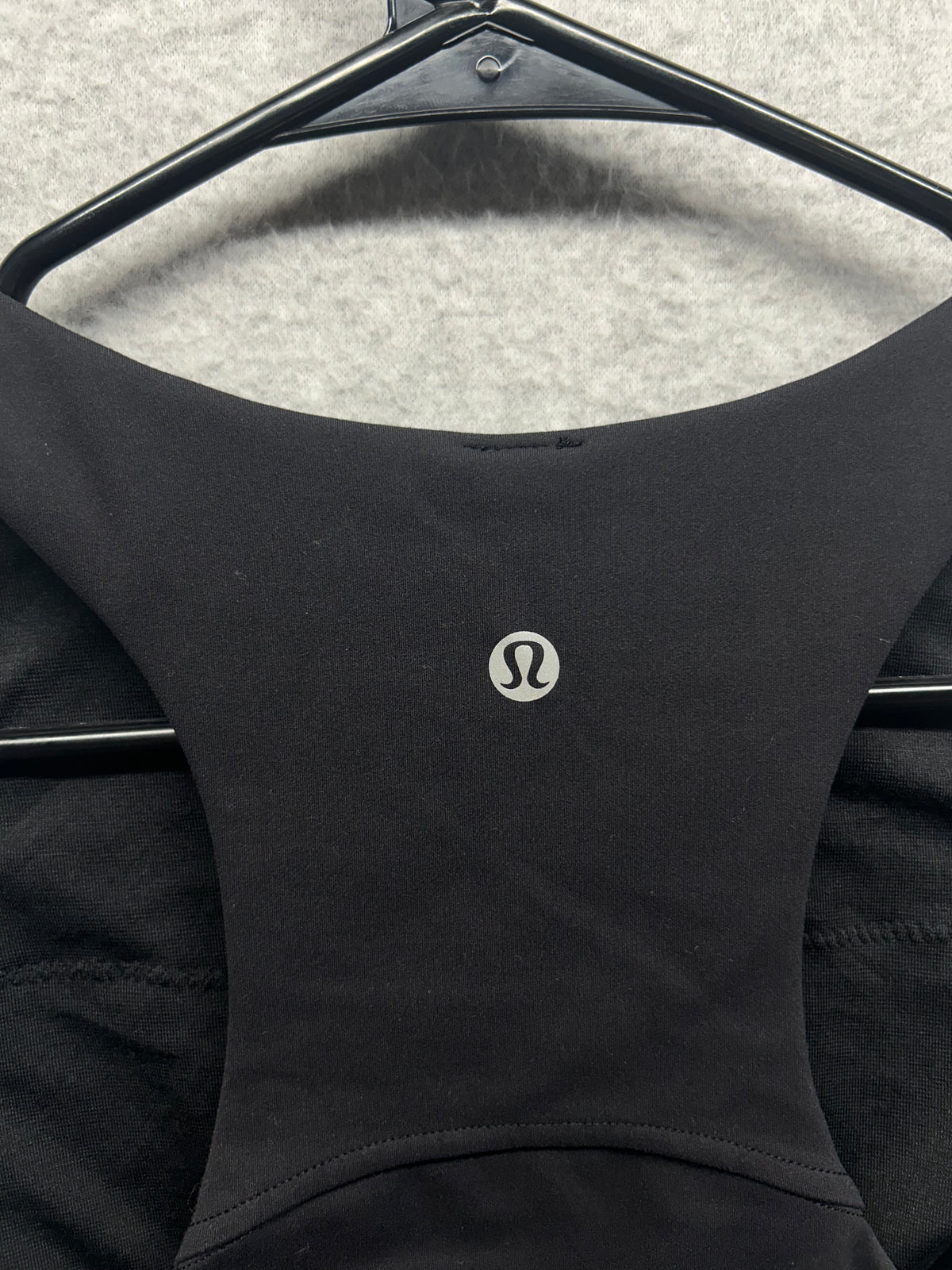 Lululemon Invigorate Training Tank Top Size 4 Black