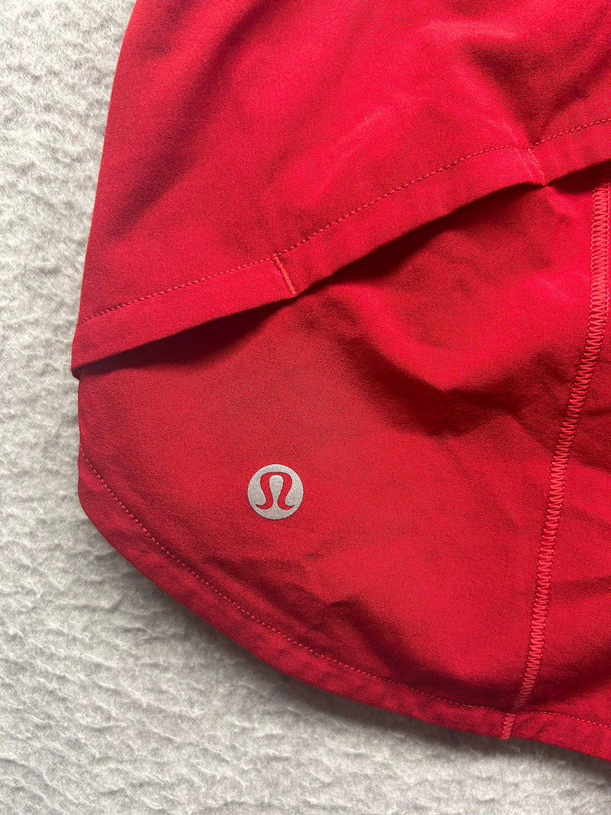 Lululemon Speed Up Short 2.5" Size 6 Dark Red (First Release)