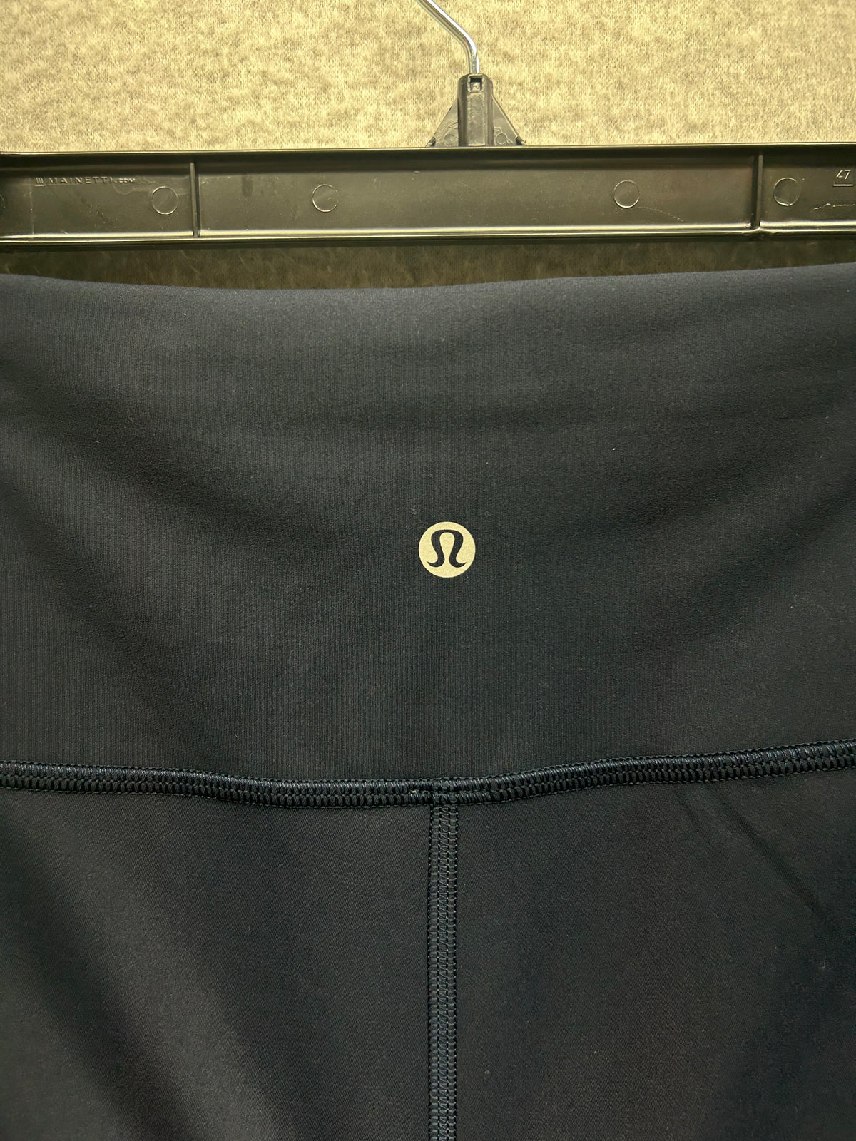 Lululemon Wunder Train High Rise Short 8" Size 6 True Navy