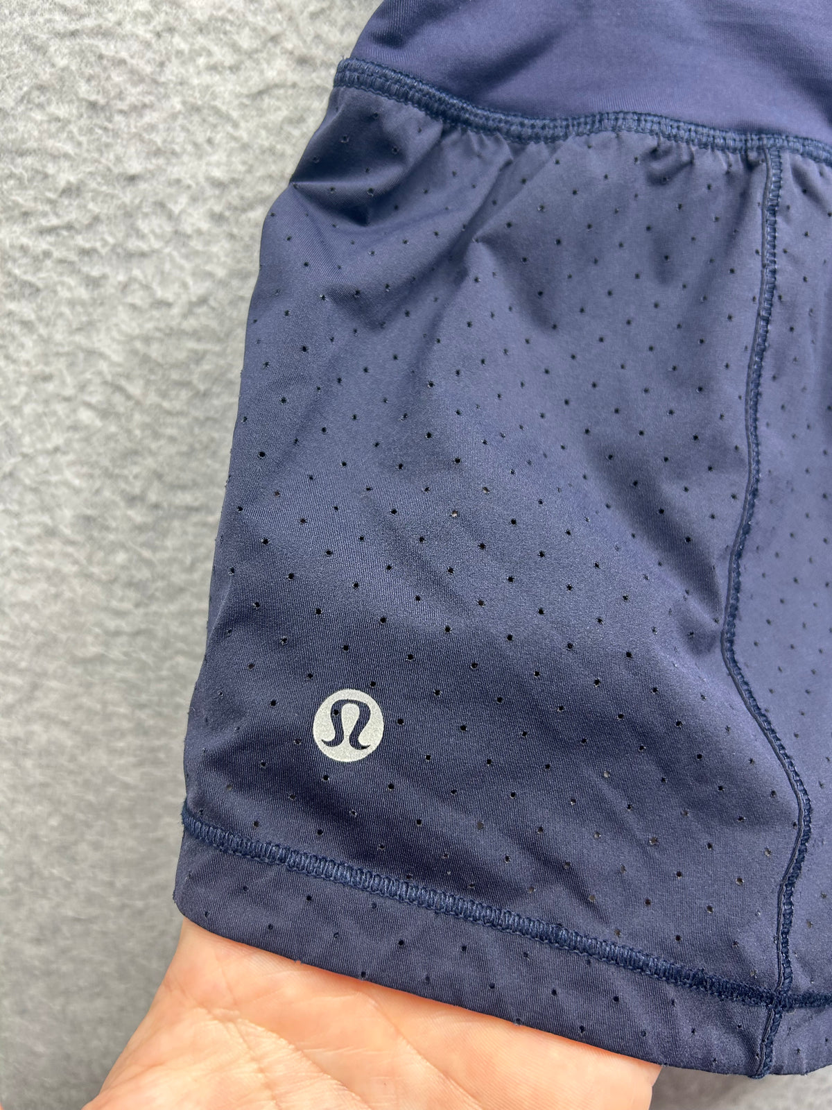 Lululemon Final Lap Short (2.5") Size 6 Midnight Navy