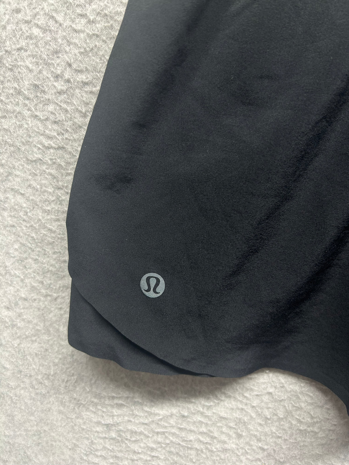 Lululemon Shake It Out High-Rise Running Short 2.5" Size M Black (First Release)