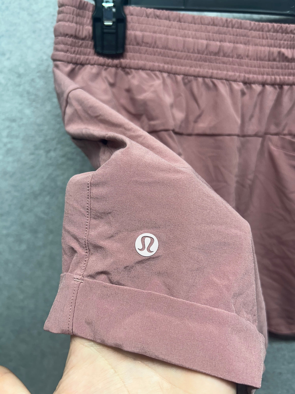 Lululemon Spring Break Away Short II 3" Size 8 Quicksand
