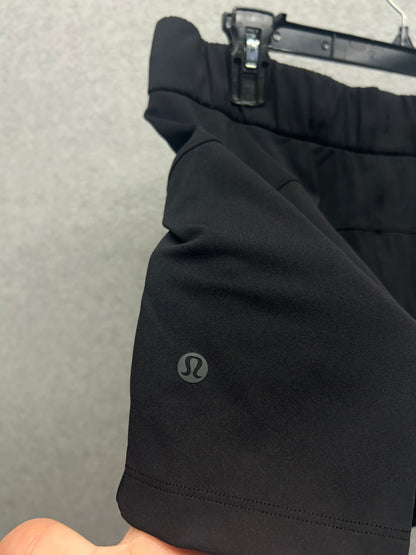 Lululemon On the Fly Short 2.5" Size 8 Black