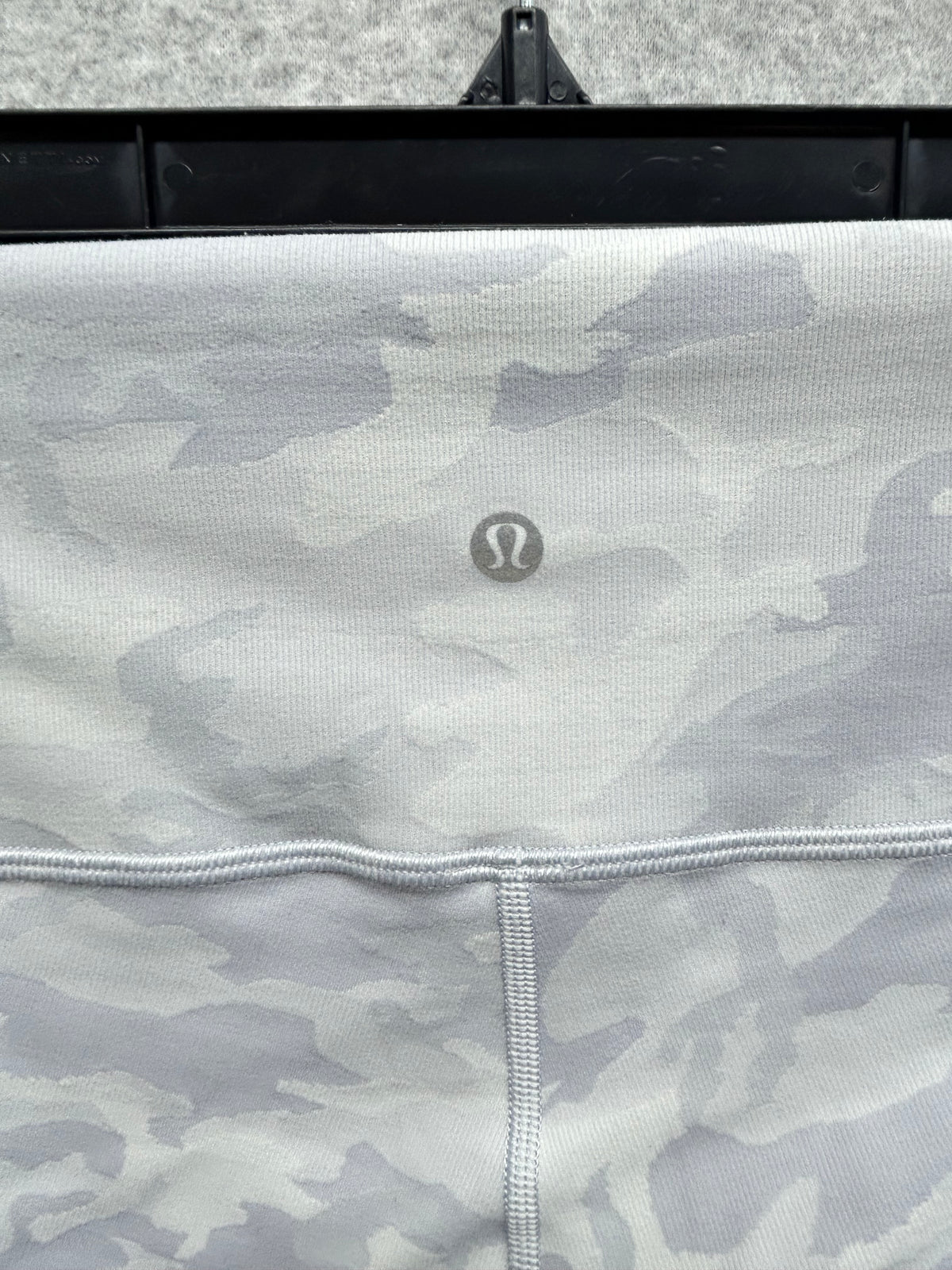 Lululemon Wunder Under Short 10" Ribbed Size 8 Incognito Camo Jacquard Alpine White Starlight