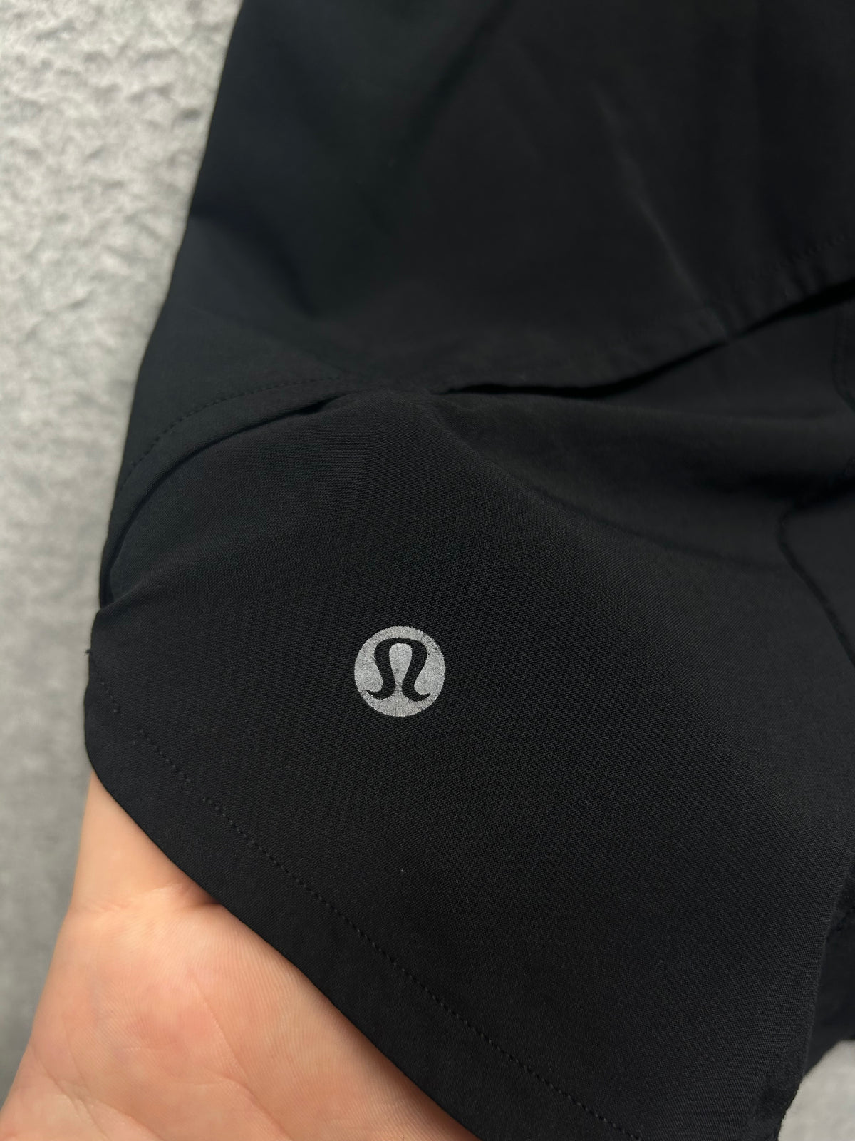Lululemon Speed Up Short Long 4" Updated Fit Size 8 Black